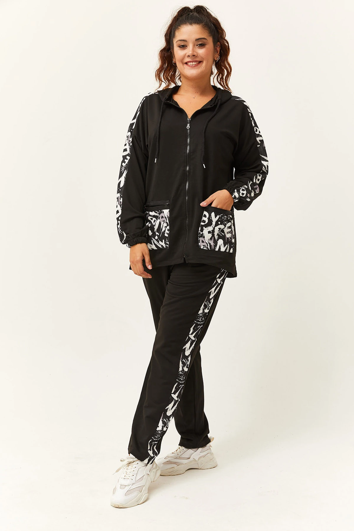 Kadın Büyük Beden Cep Detaylı Ve Fermuarlı Eşofman Takımı - Siyah