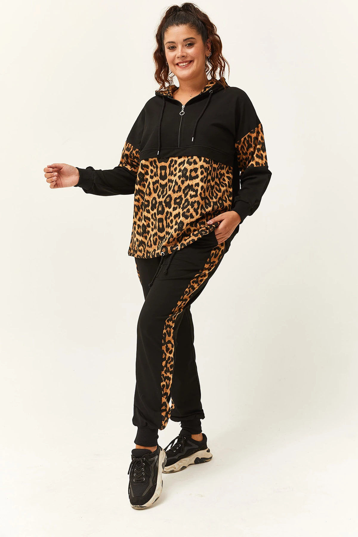 Kadın Büyük Beden Leopar Garnili Eşofman Takımı - Siyah