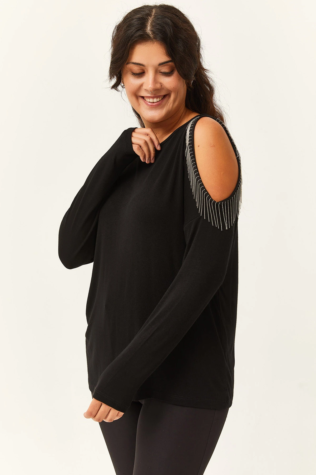 Kadın Büyük Beden Omuz Dekolte Ve Püskül Detaylı Bluz