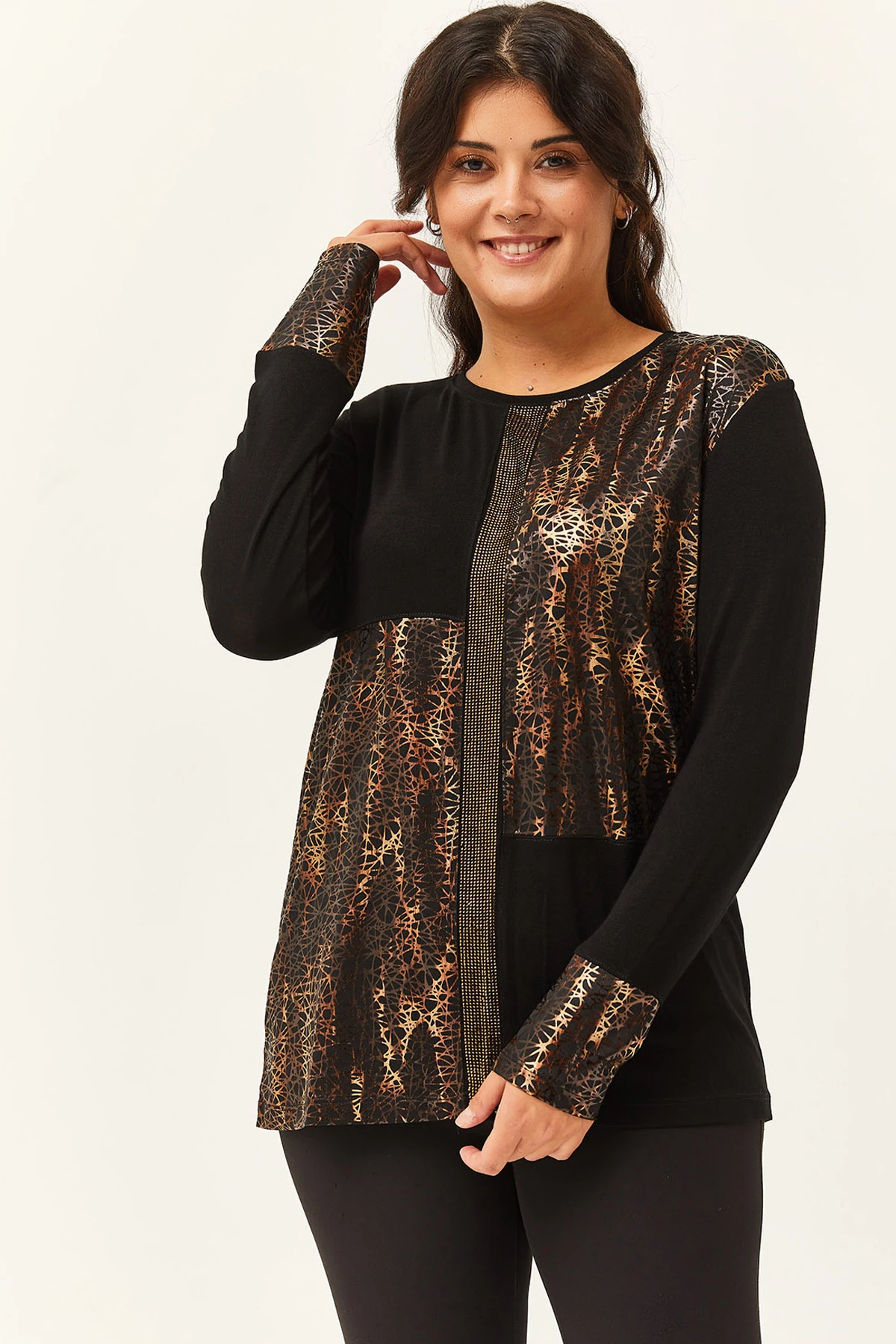 Kadın Büyük Beden Taş ve Deri Baskı Detaylı Siyah Bluz - Siyah