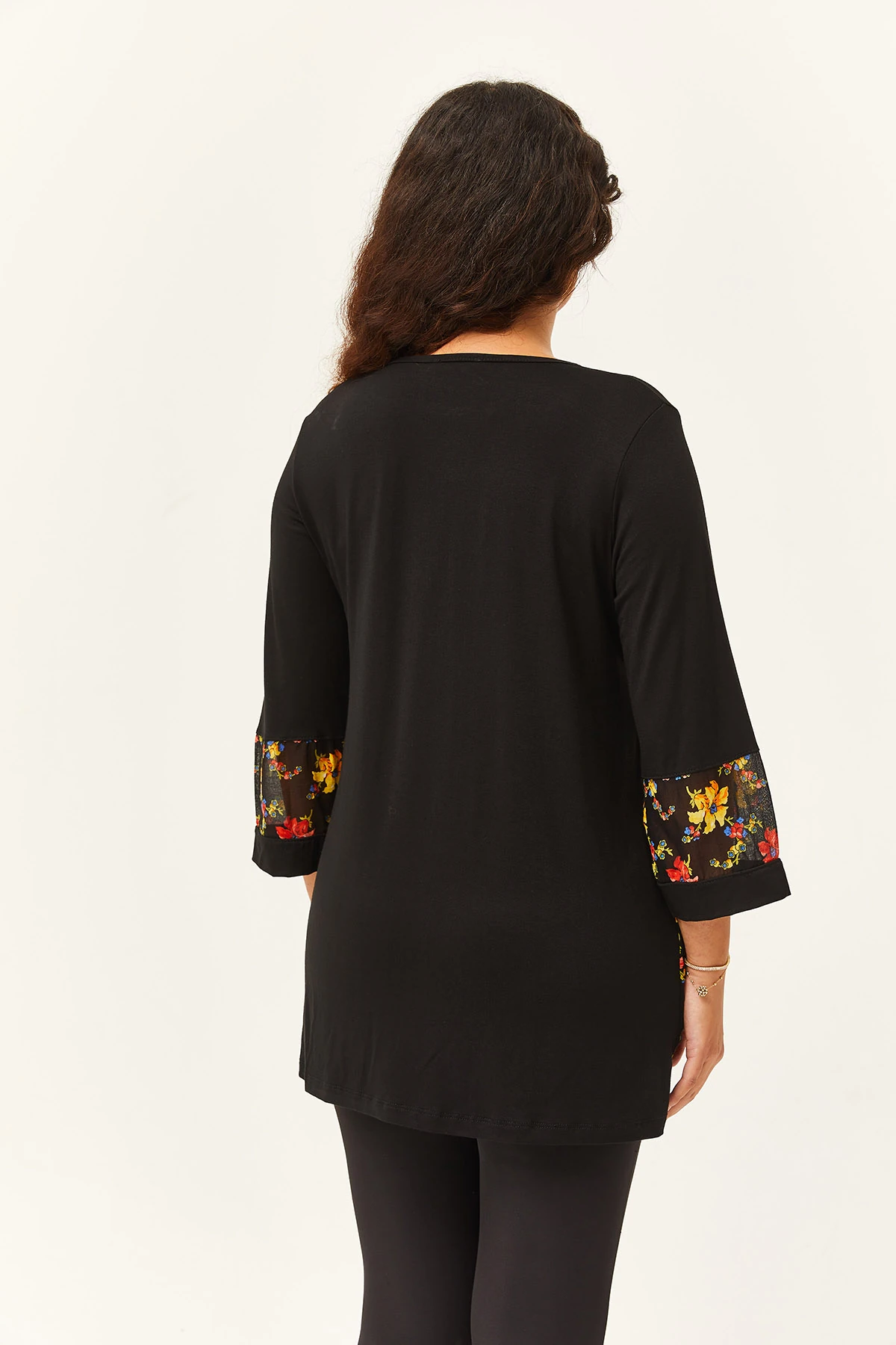 Kadın Büyük Beden Kolları Ve Cepleri Nakış Detaylı Bluz - Siyah