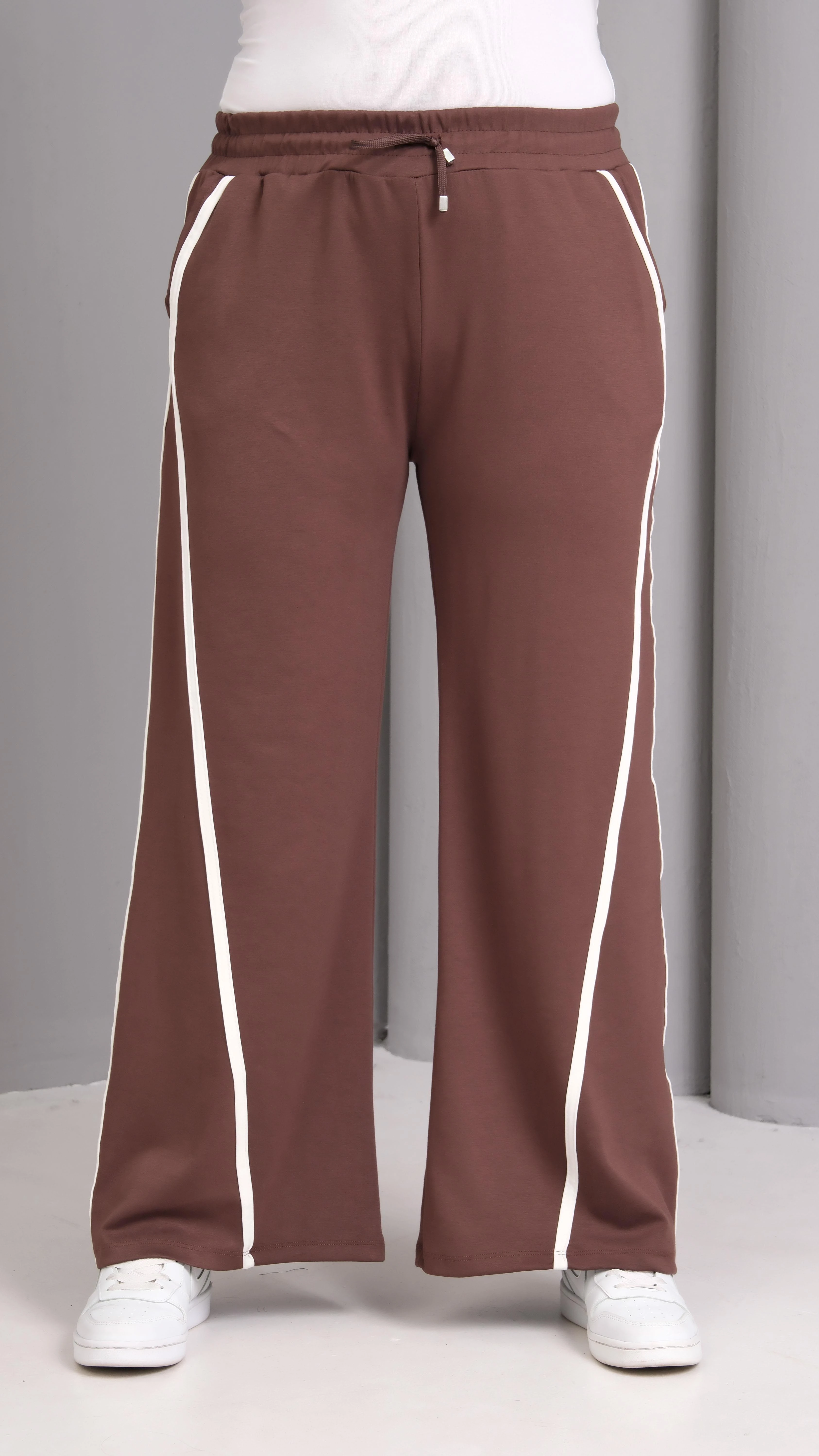 Kadın Büyük Beden Ekstra Rahat Kalıp Çizgili Eşofman Altı - Kahverengi