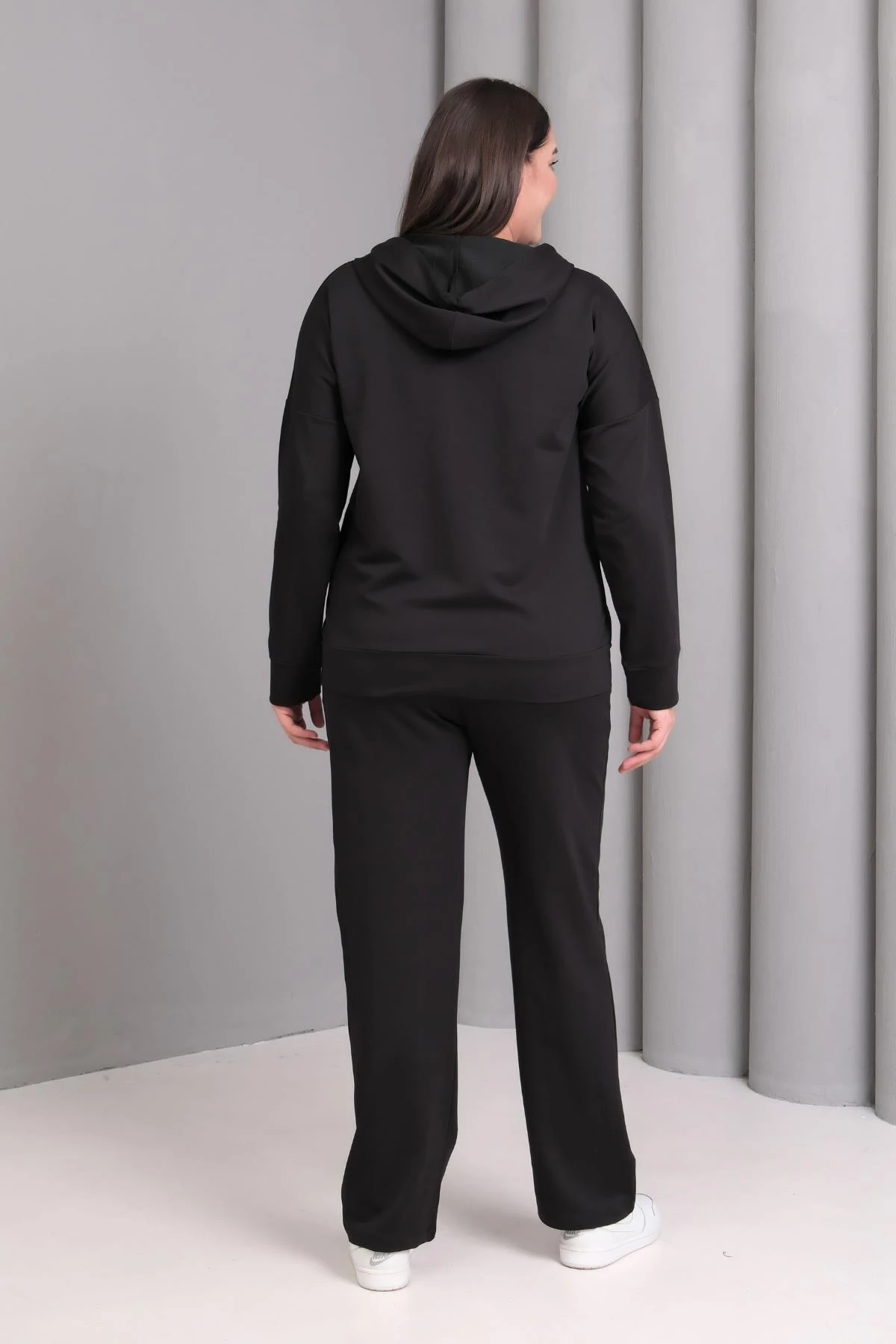 Kadın Büyük Beden Dikey Taş Detaylı Eşofman Takımı - Siyah