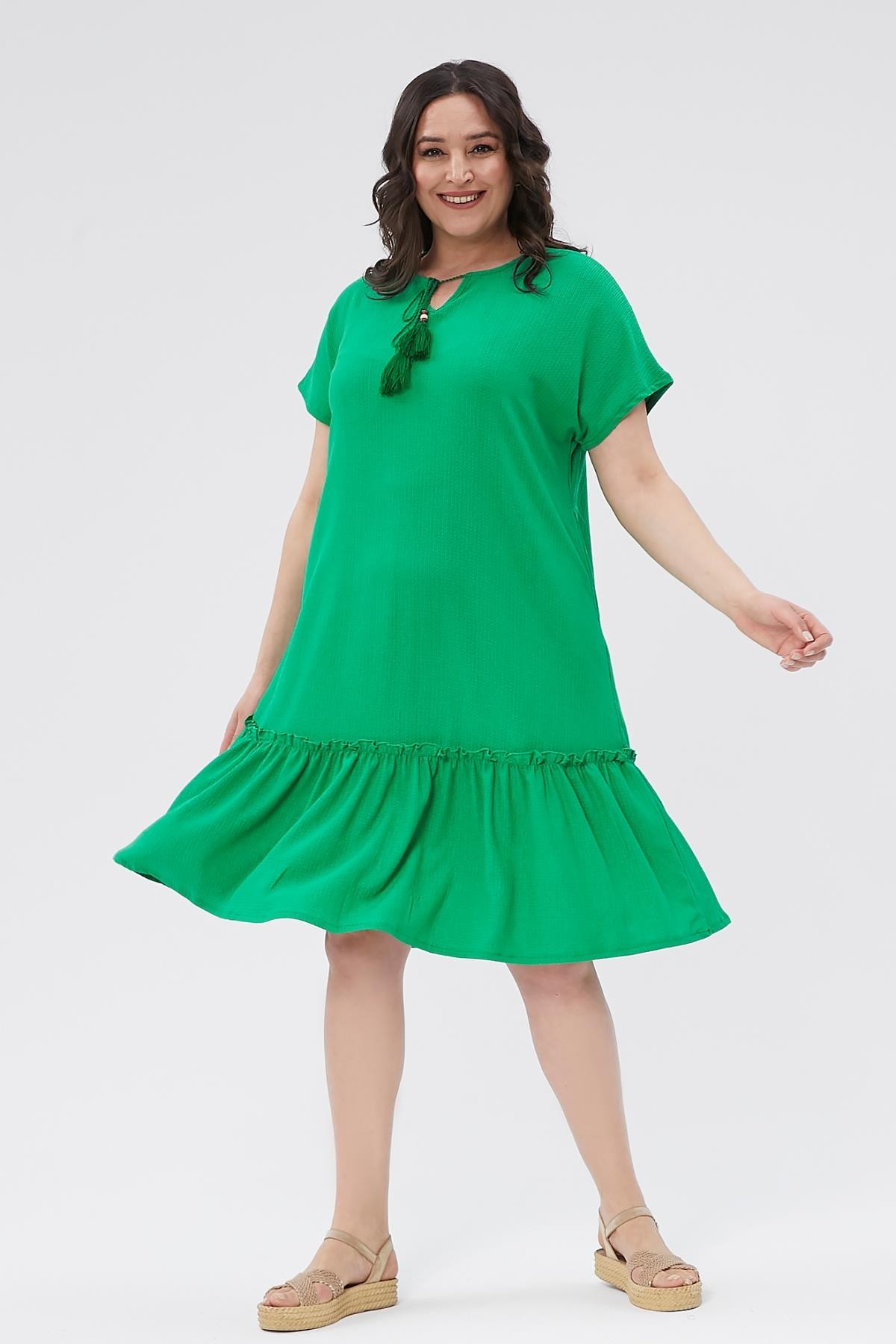 Kadın Büyük Beden Eteği Pileli Düğme Detay Elbise - Yeşil