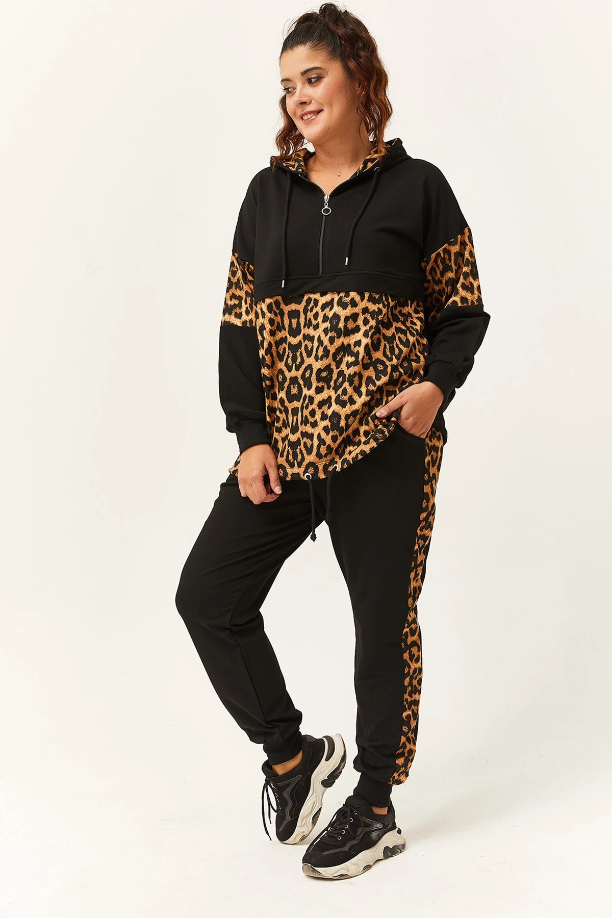 Kadın Büyük Beden Leopar Garnili Eşofman Takımı - Siyah