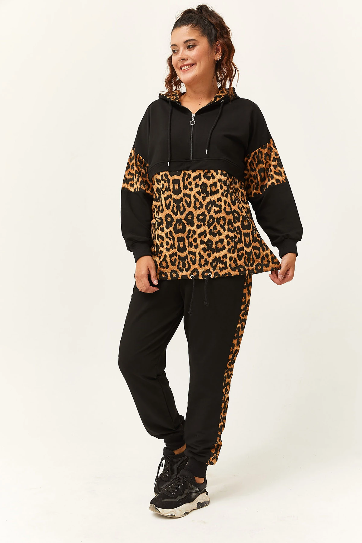 Kadın Büyük Beden Leopar Garnili Eşofman Takımı - Siyah