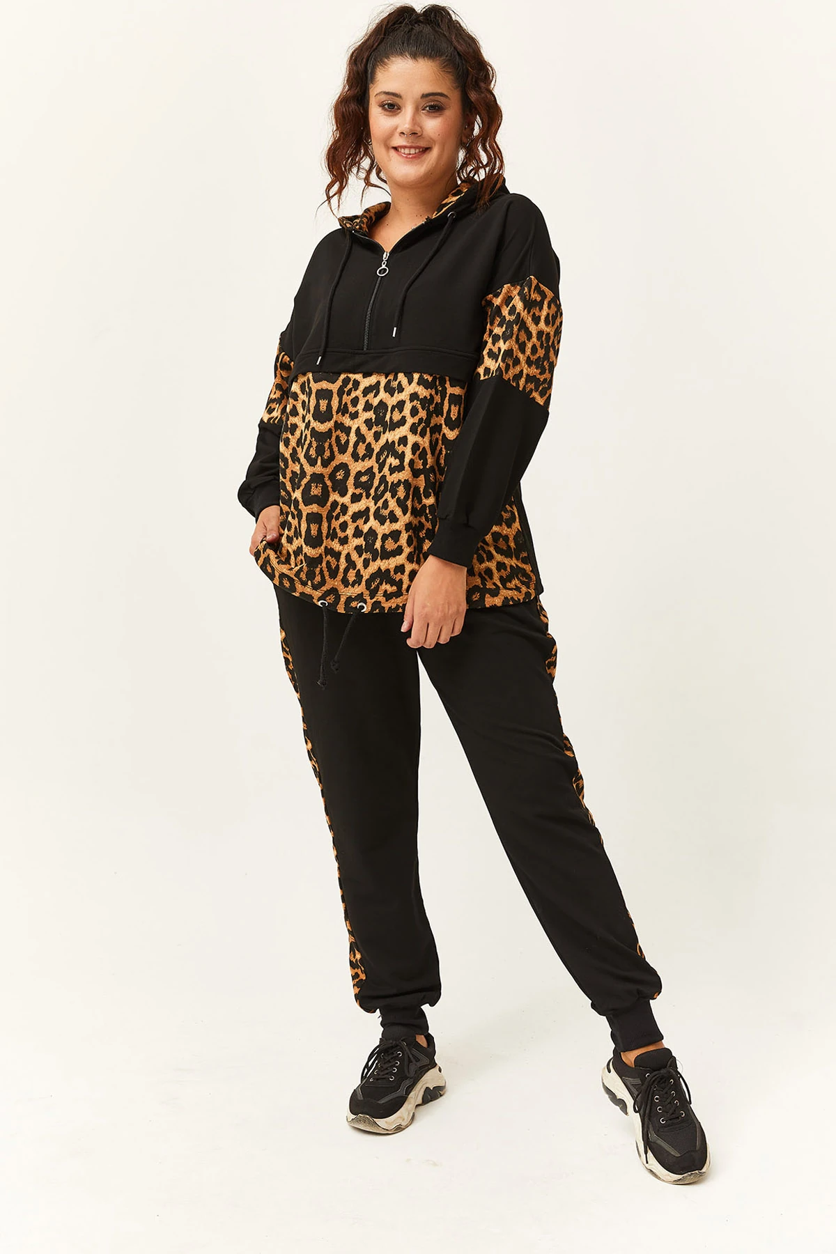 Kadın Büyük Beden Leopar Garnili Eşofman Takımı - Siyah