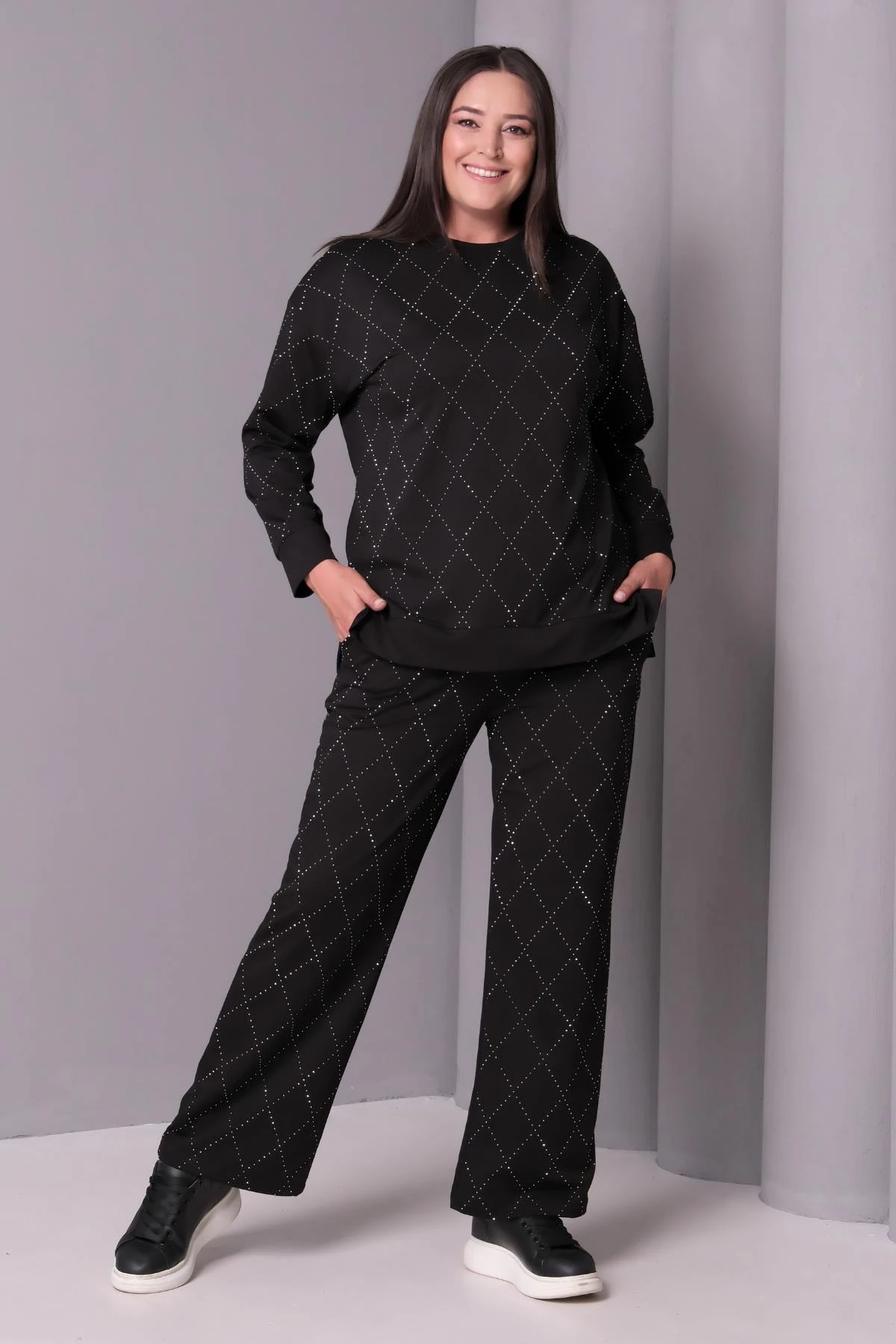 Kadın Büyük Beden Baklava Desen Taş Baskı Eşofman Takımı - Siyah