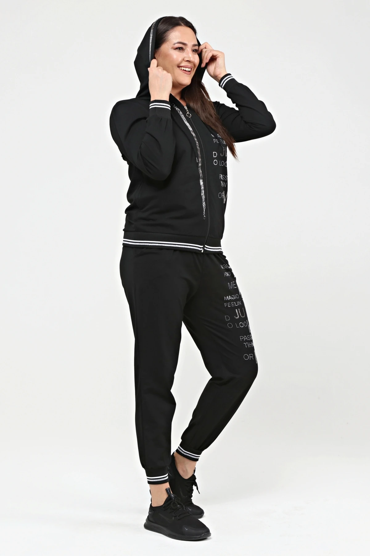 Kadın Büyük Beden Taş Yazı İşlemeli Eşofman Takımı - Siyah