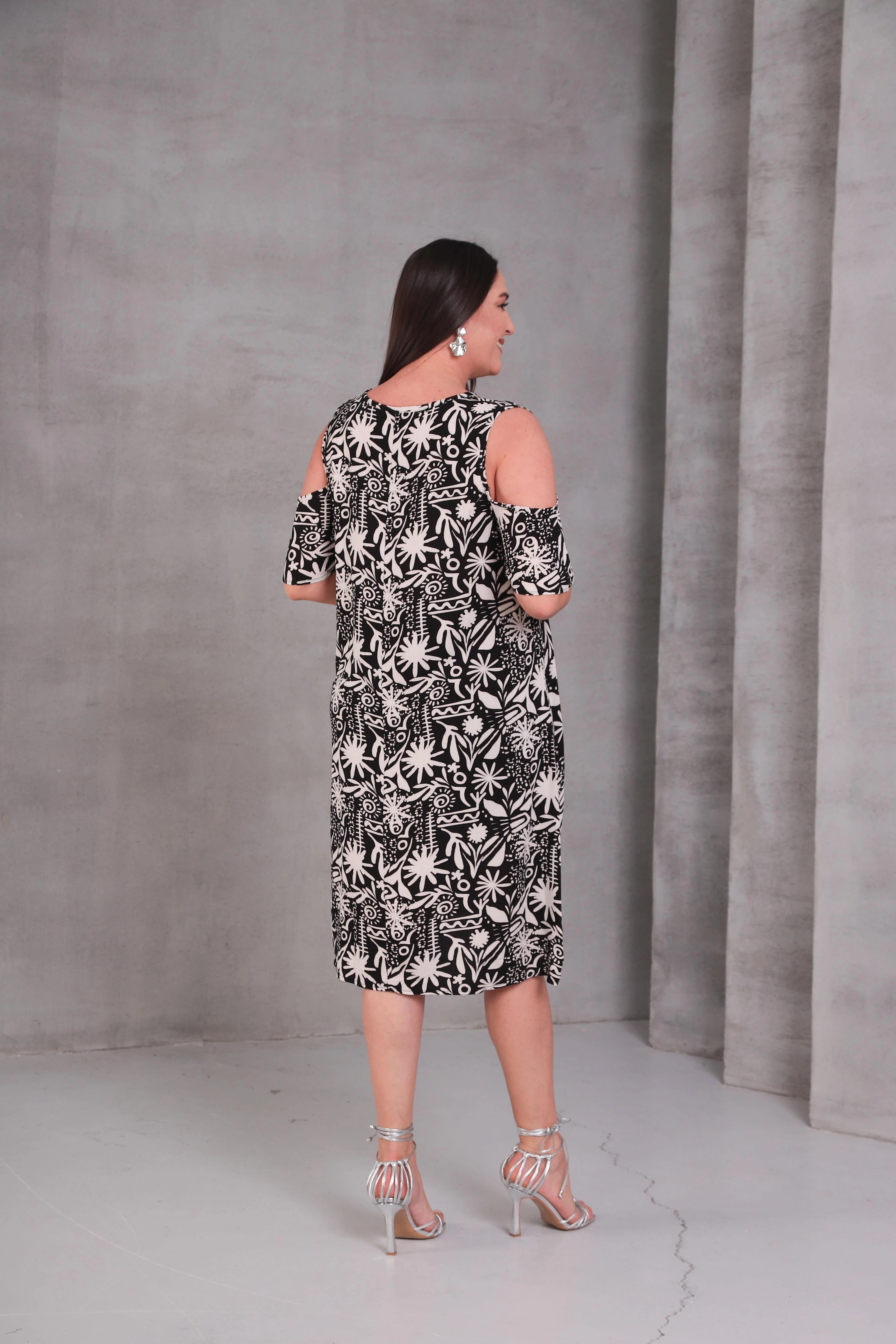 Kadın Büyük Beden Omuz Dekolteli Baskılı Dokuma Elbise - Siyah