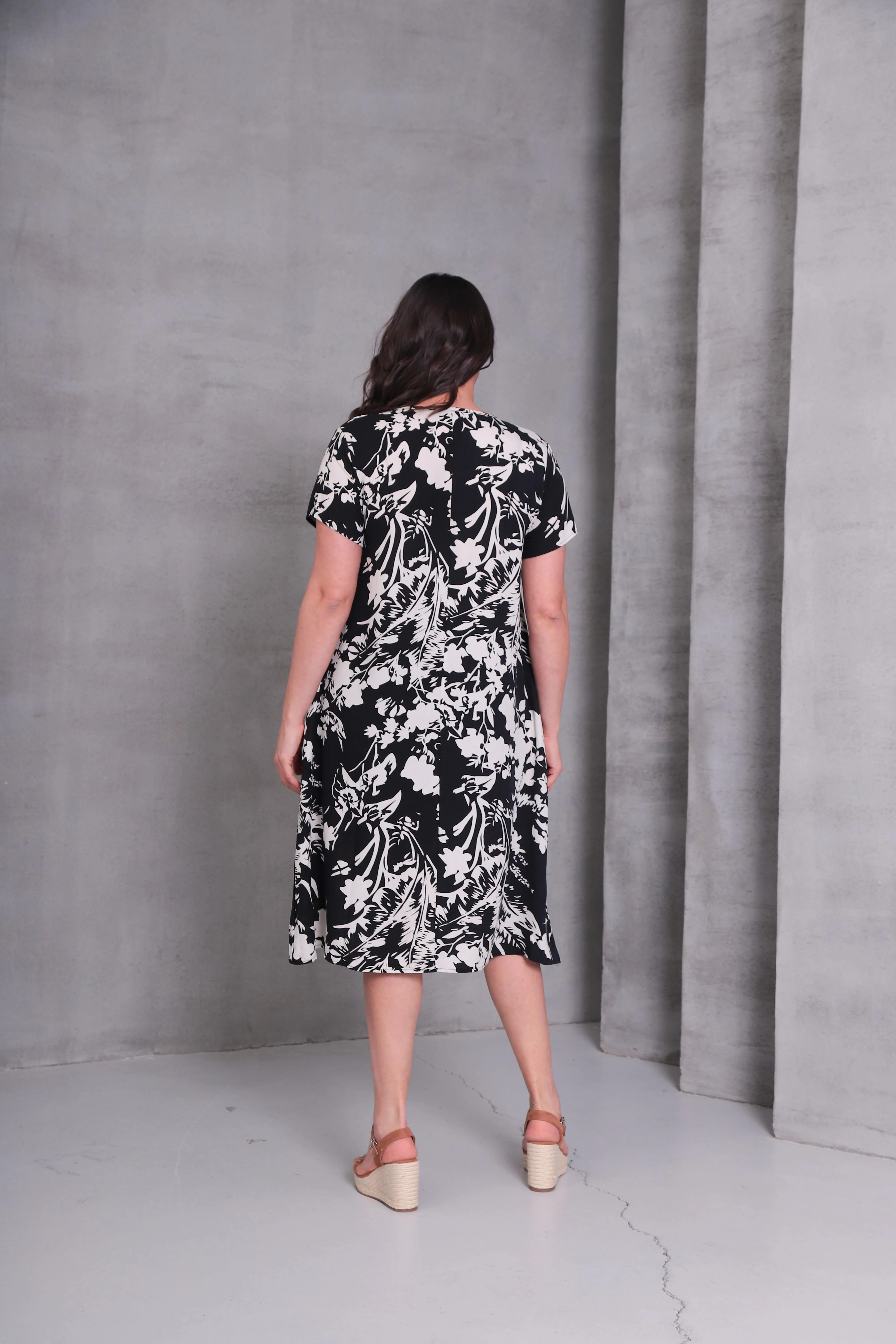 Kadın Büyük Beden Geometrik Desen Dokuma Elbise - Siyah