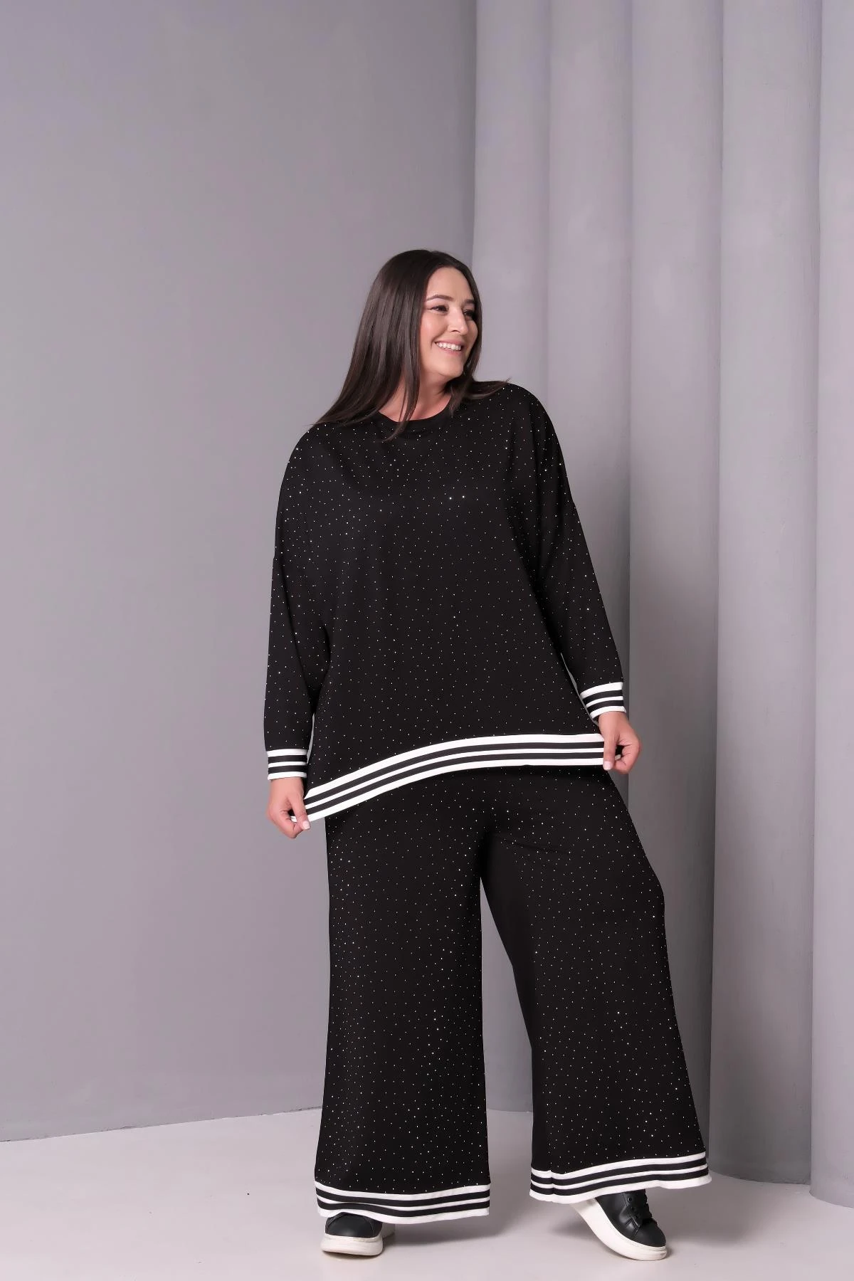 Kadın Büyük Beden Punto Taşlı Salaş Eşofman Takımı