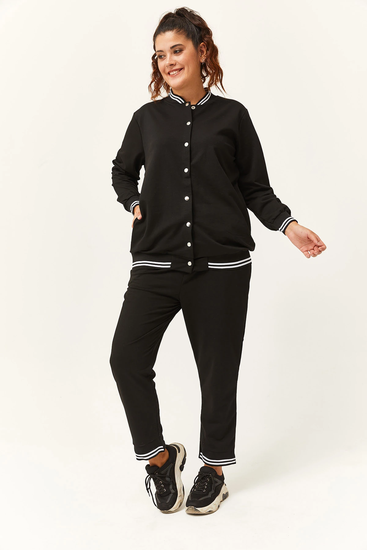 Kadın Büyük Beden Çıtçıt Kapama Eşofman Takımı - Siyah