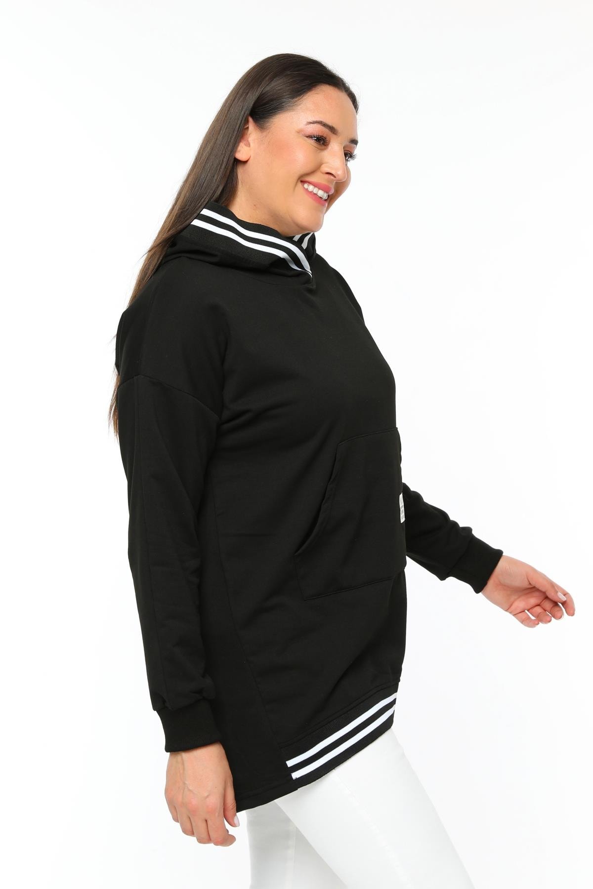 Kadın Büyük Beden Kapüşonlu Siyah Beyaz Ribana Detaylı Siyah Sweatshirt - Siyah
