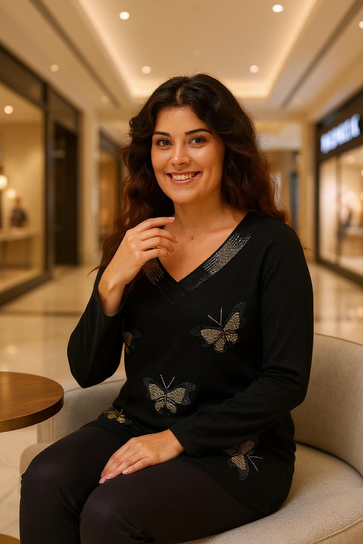 Kadın Büyük Beden Kelebek Gold Taş Baskılı Bluz - Siyah