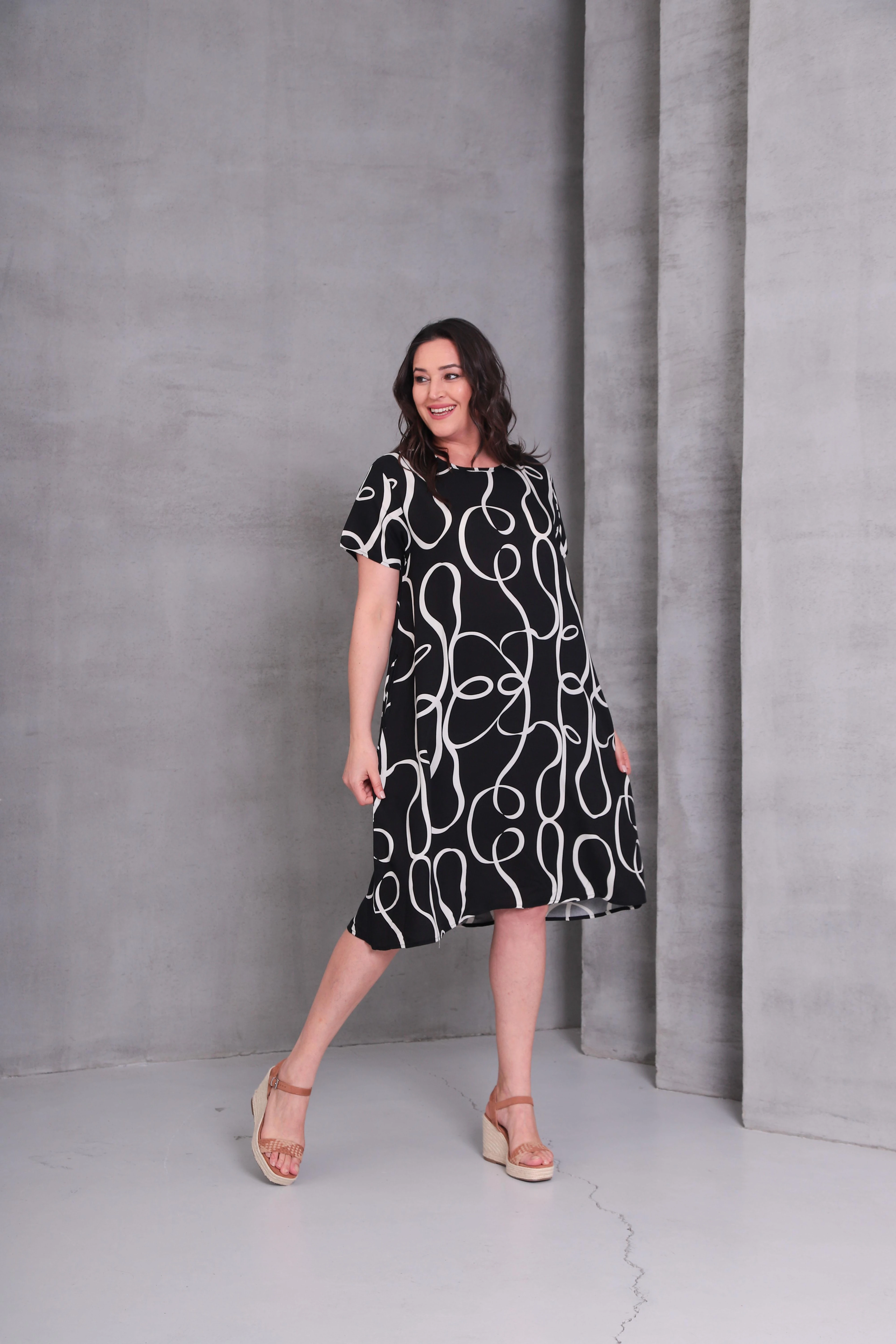 Kadın Büyük Beden Geometrik Desen Dokuma Elbise - Siyah-Beyaz