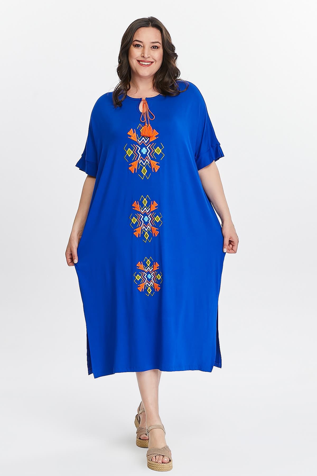 Kadın Büyük Beden Ekstra Rahat Kalıp Önü Nakışlı Elbise - Mavi