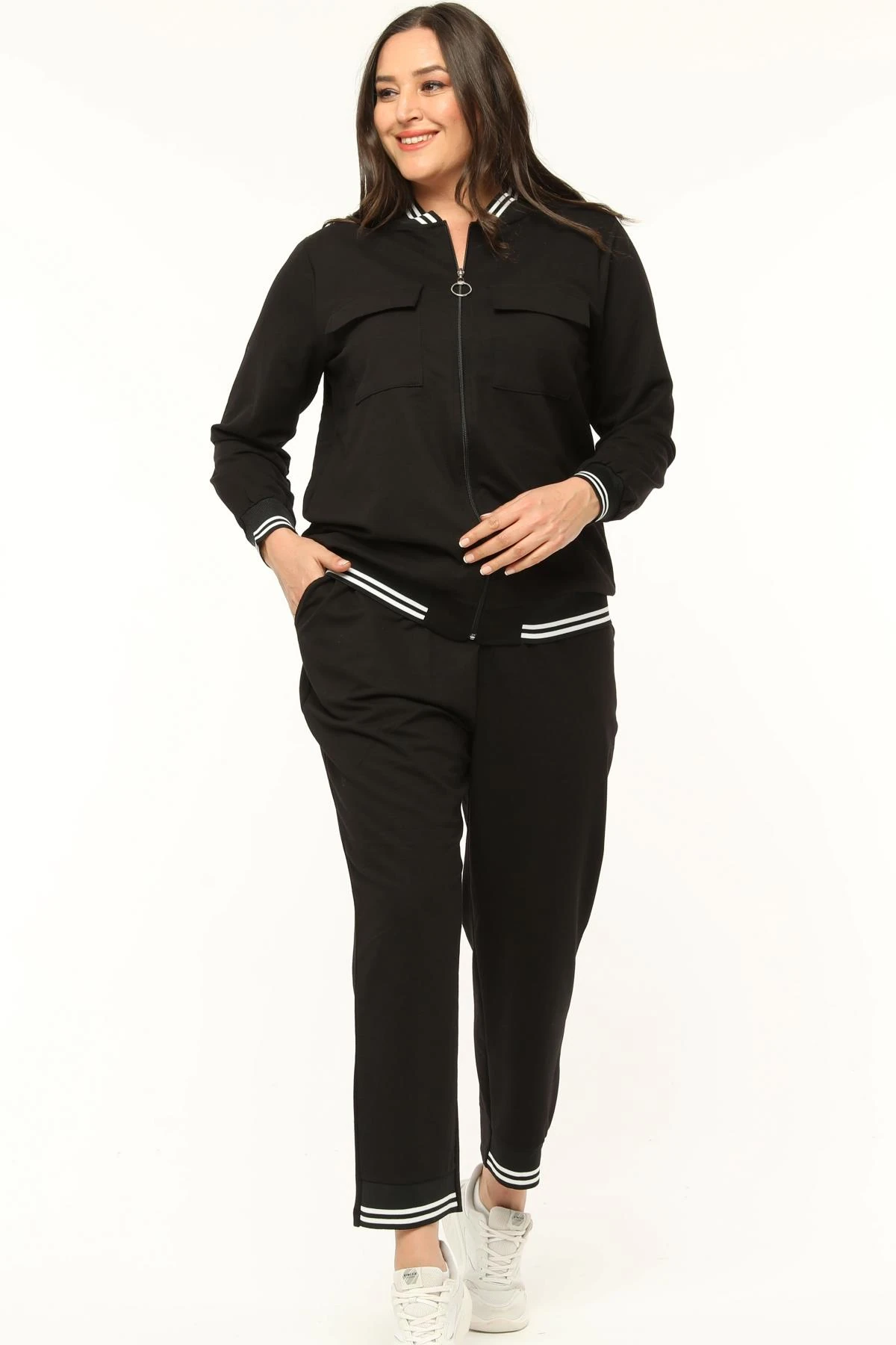 Kadın Büyük Beden Çift Çizgili Ve Çift Cep Kapaklı Eşofman Takımı - Siyah