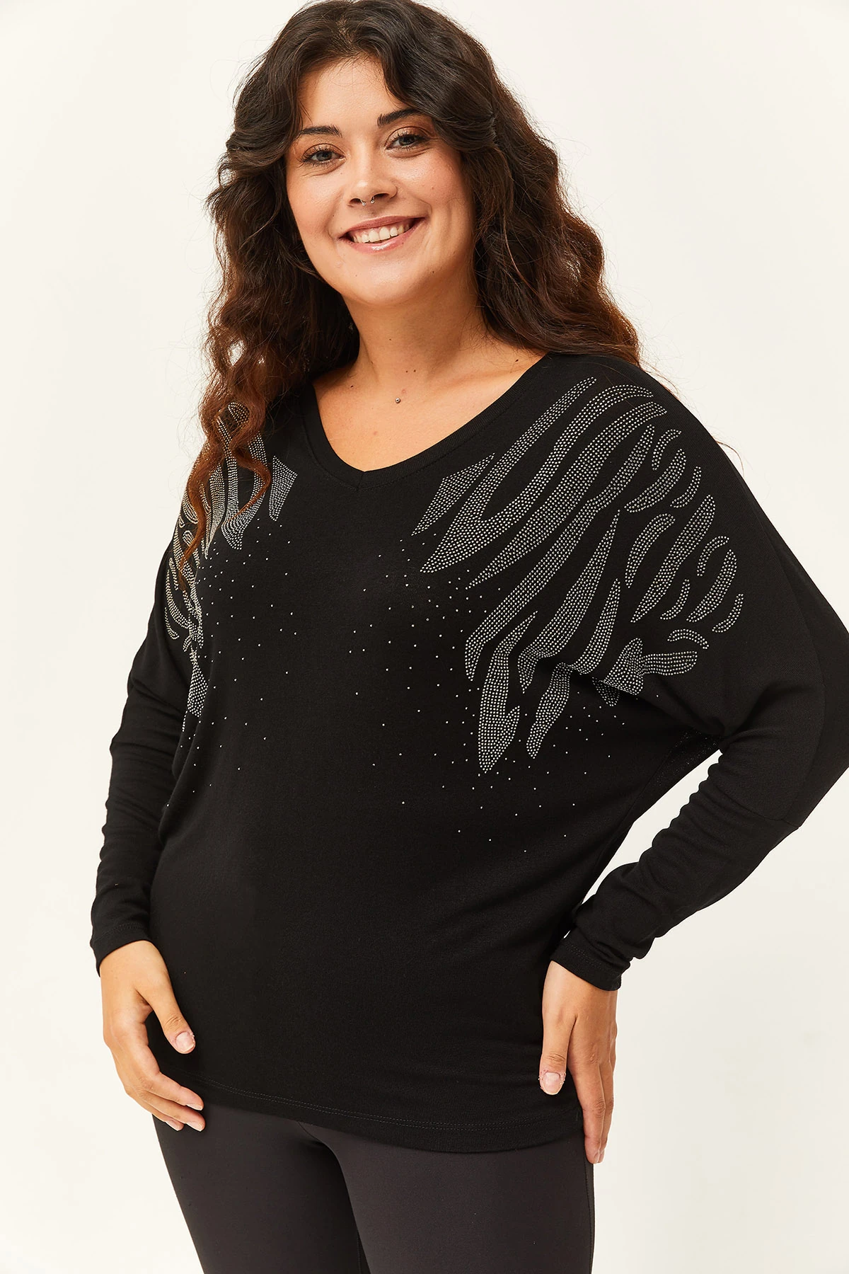 Kadın Büyük Beden Yarasa Kol Taş Desenli Bluz - Siyah