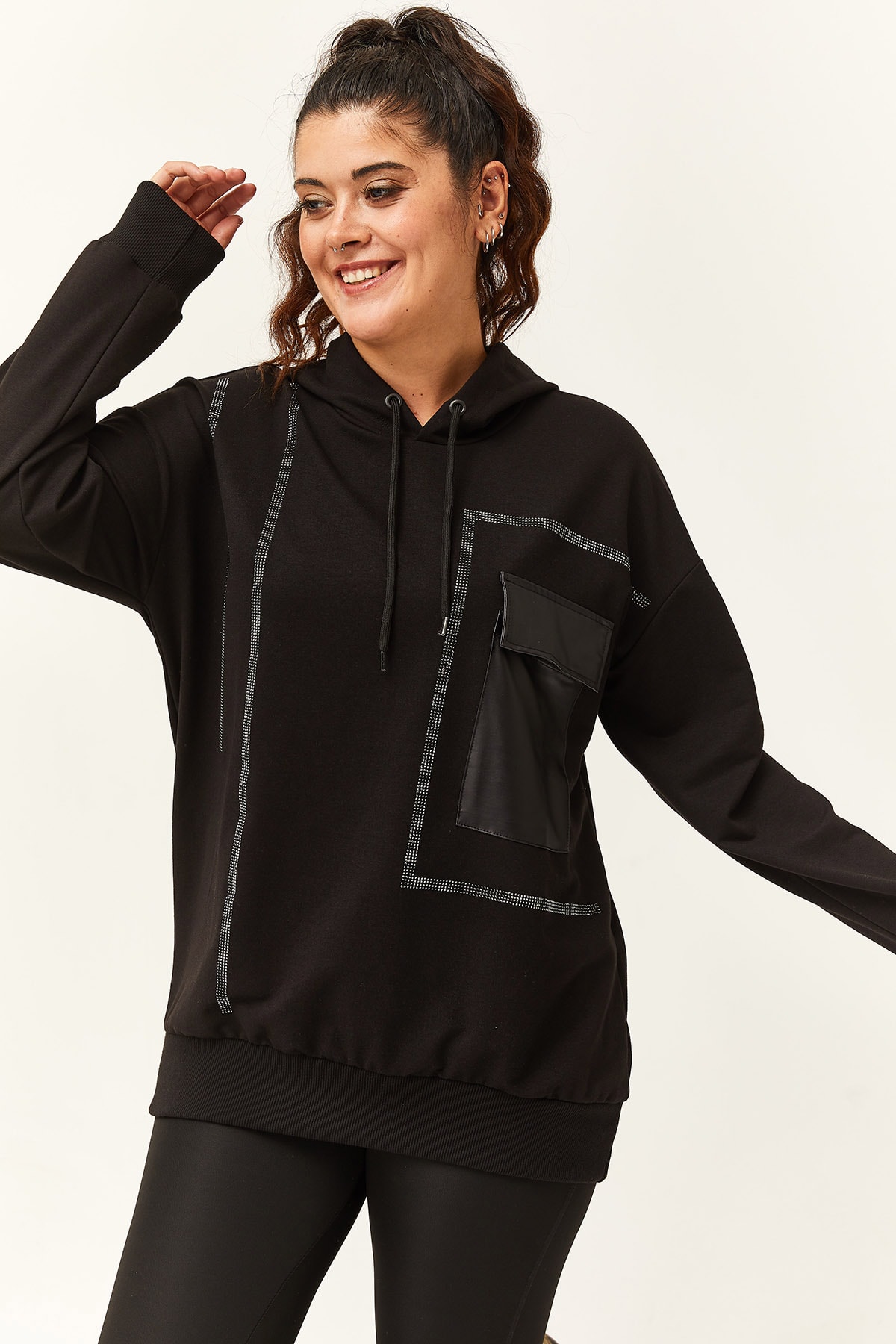 Kadın Büyük Beden Deri Cep Detaylı Taş İşlemeli Sweatshirt - Siyah