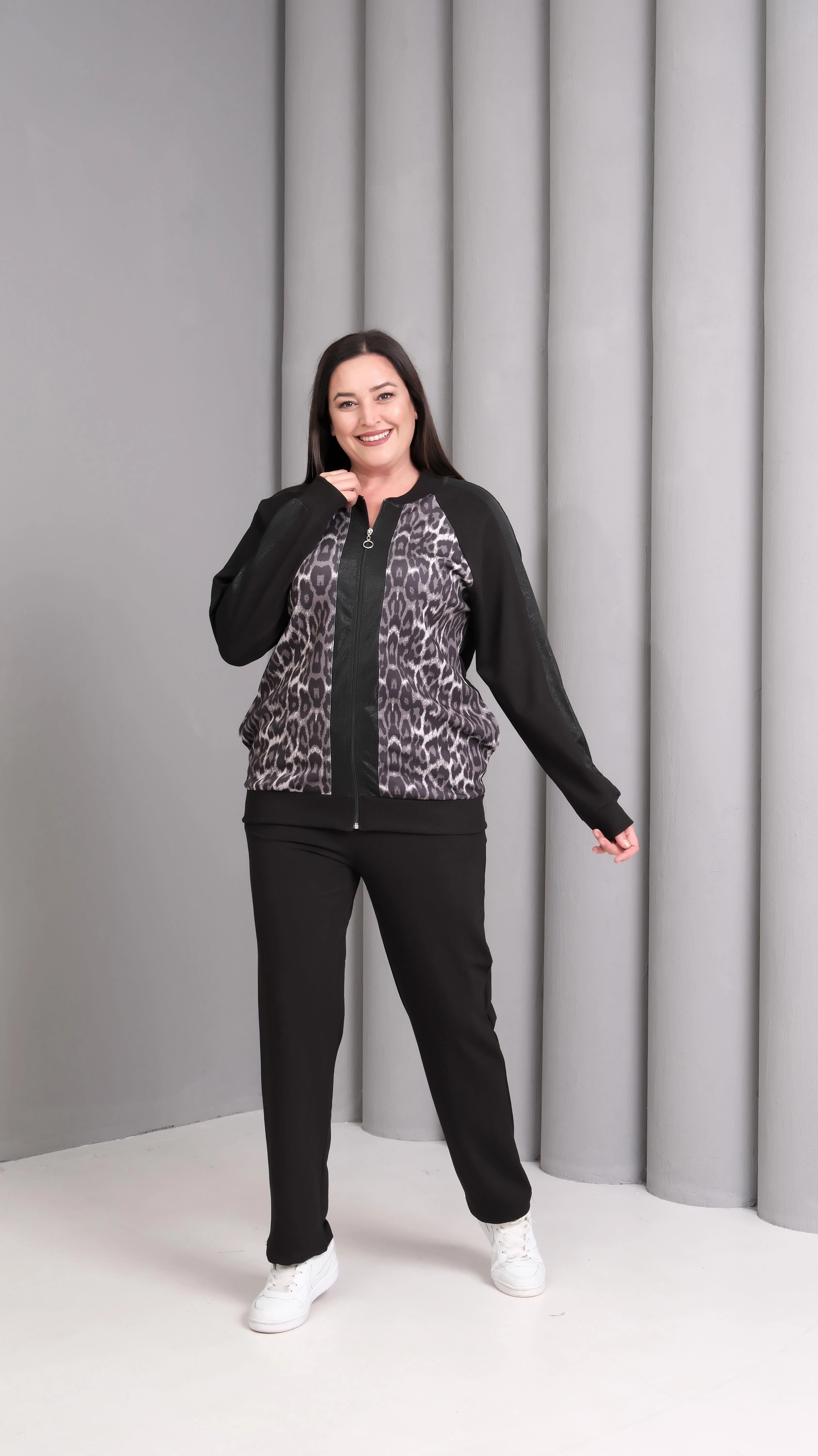 Kadın Büyük Beden Leopar Garnili Fermuarlı Eşofman Takımı - Siyah