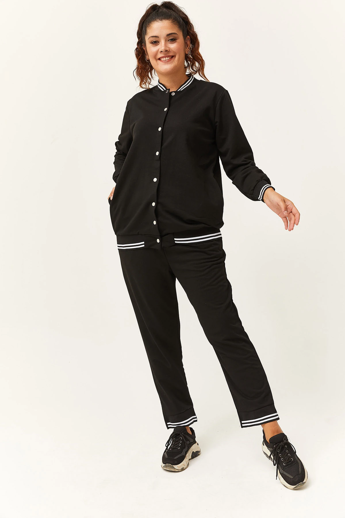 Kadın Büyük Beden Çıtçıt Kapama Eşofman Takımı - Siyah