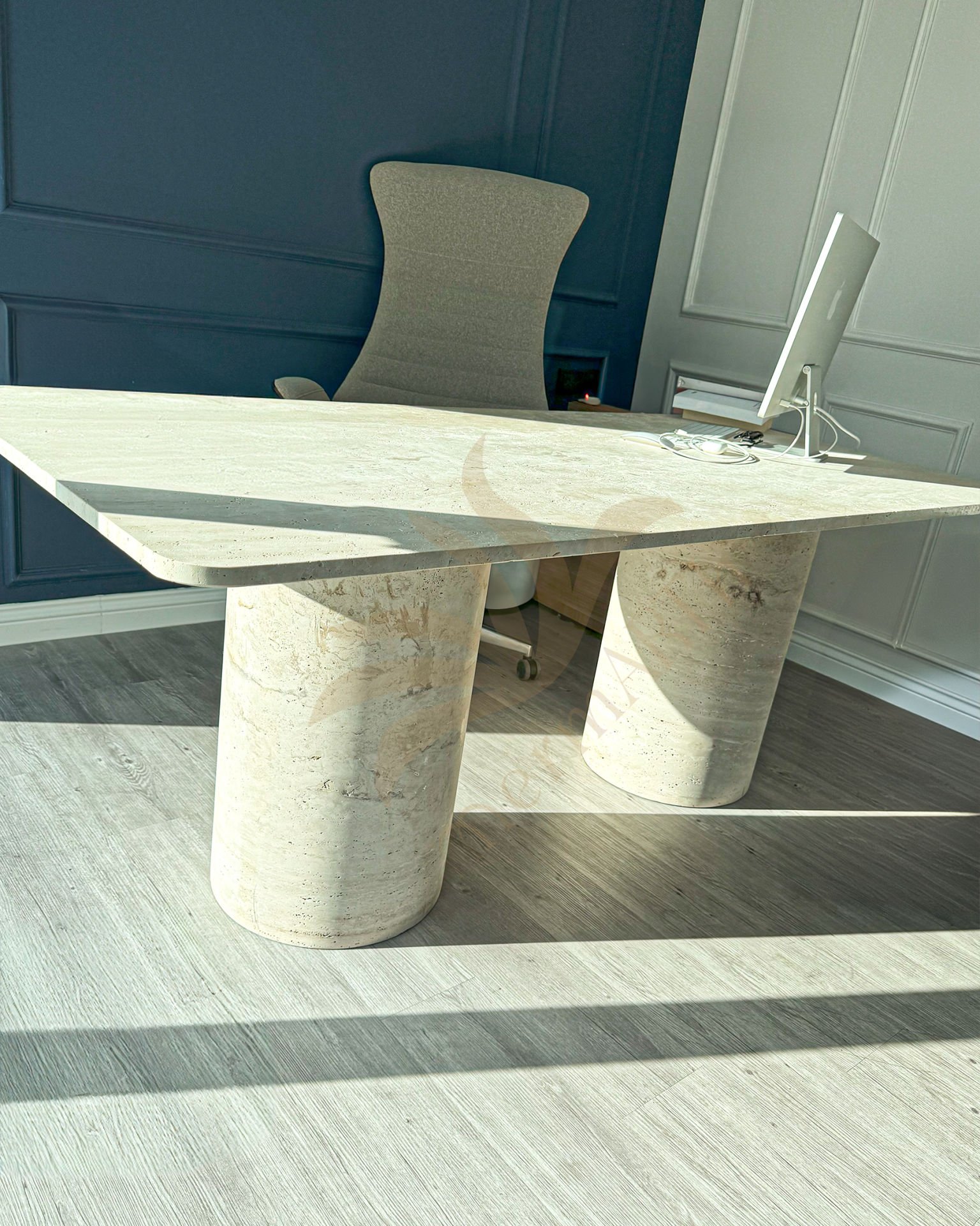 Travertin Esstisch - Orchidee