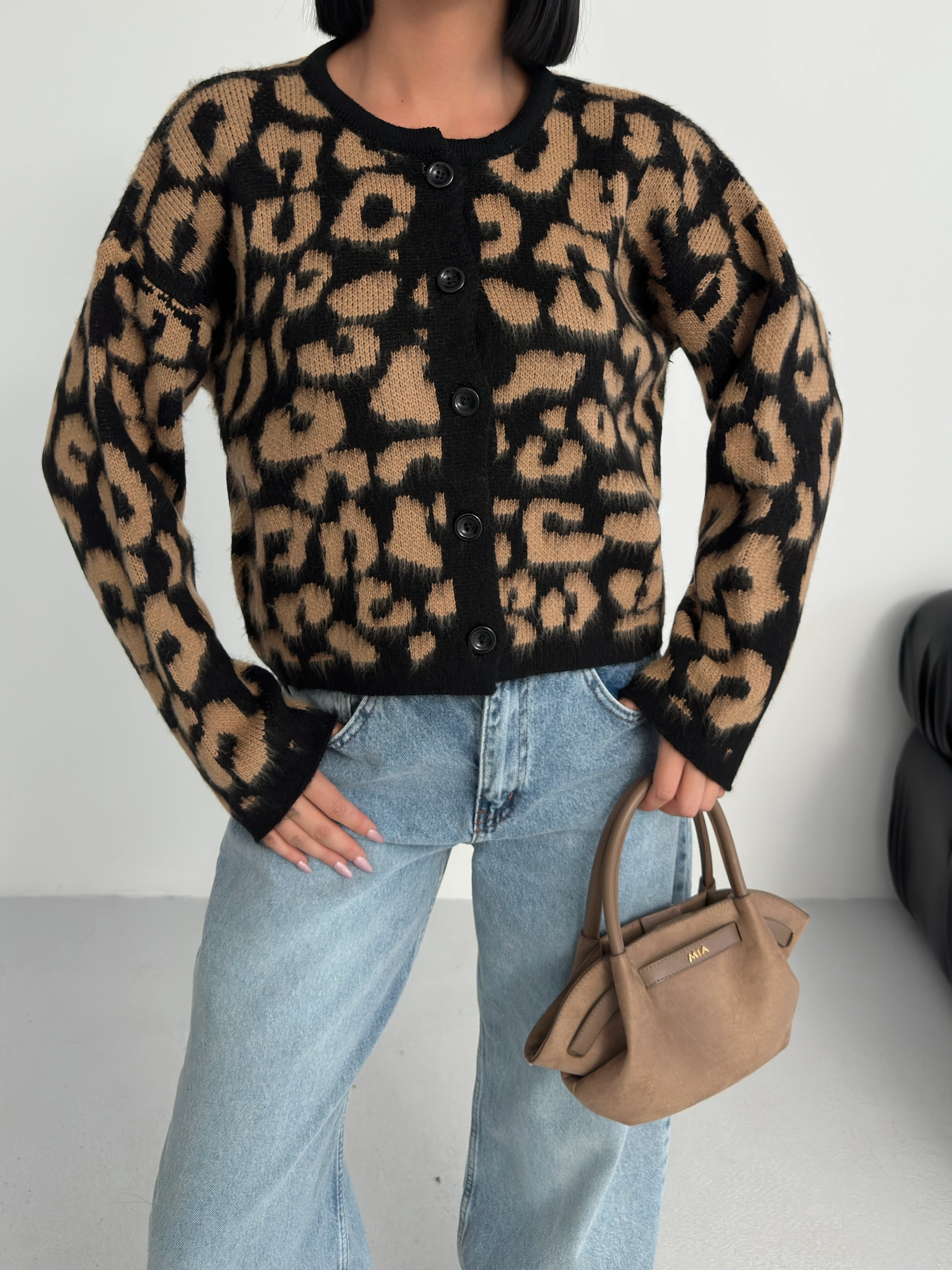 İNTERSİYE DESENLİ HIRKA