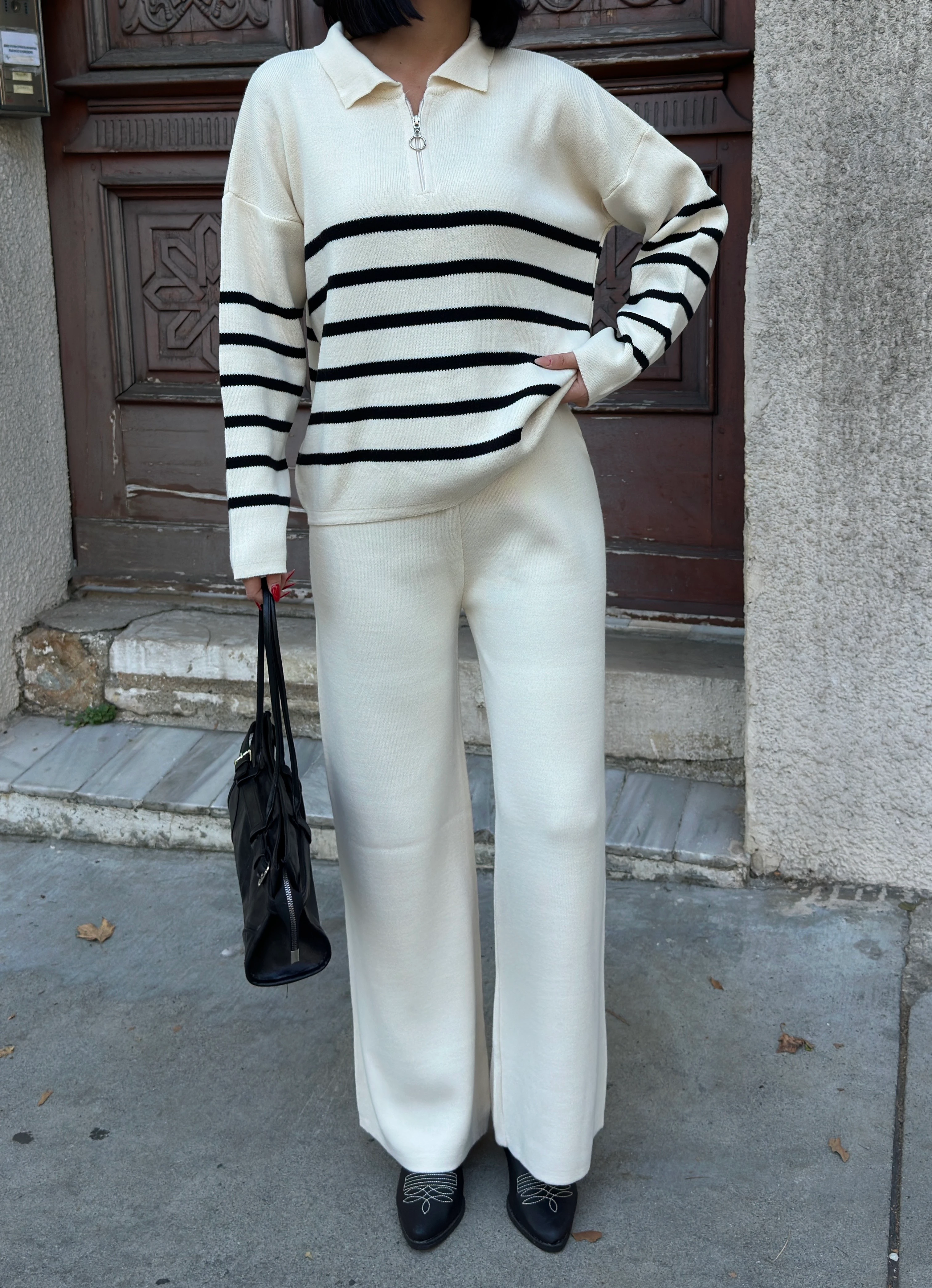 ÇİZGİLİ FERMUARLI TAKIM - Taş