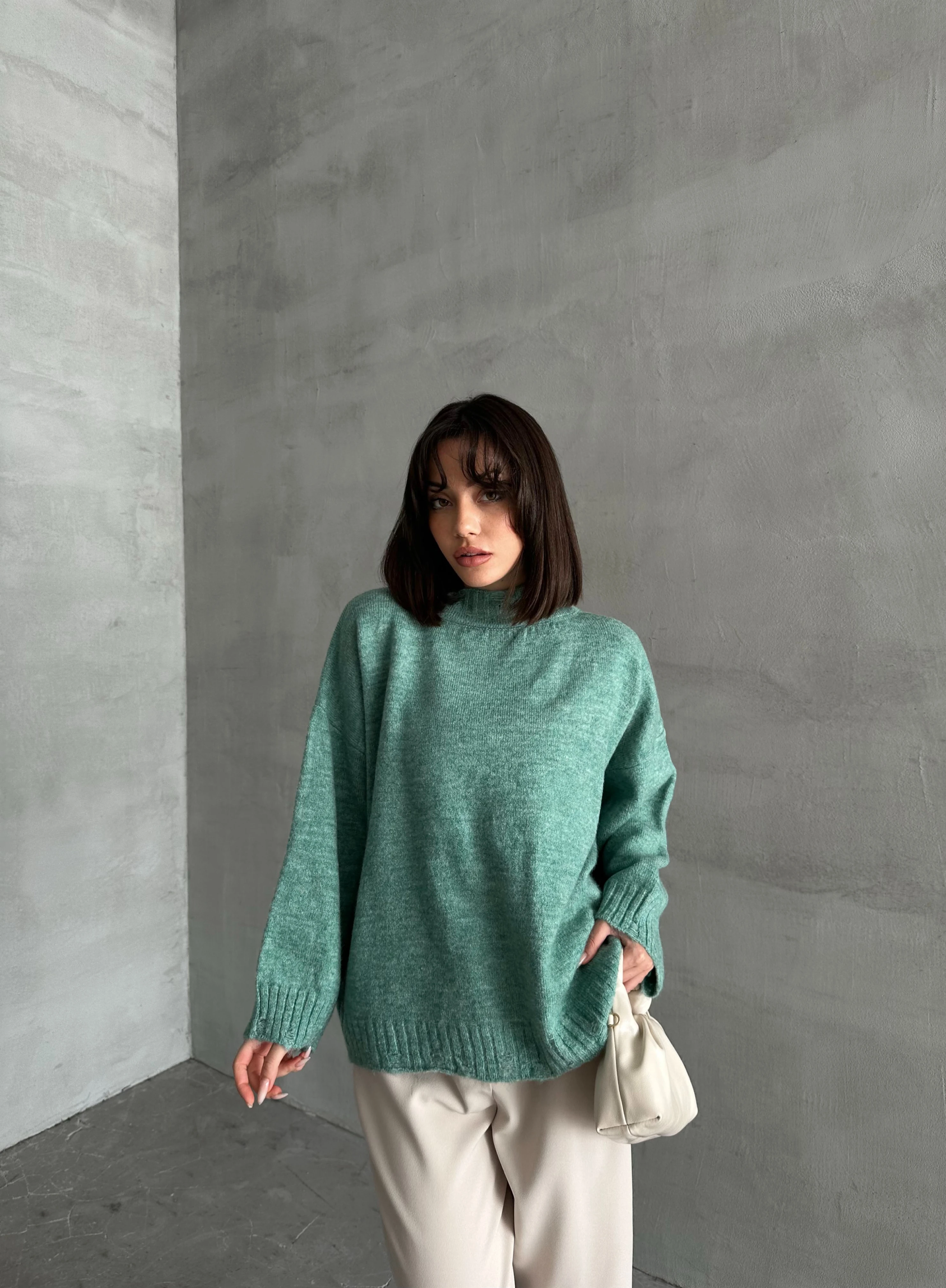 ŞARDONLU DELİKLİ KAZAK