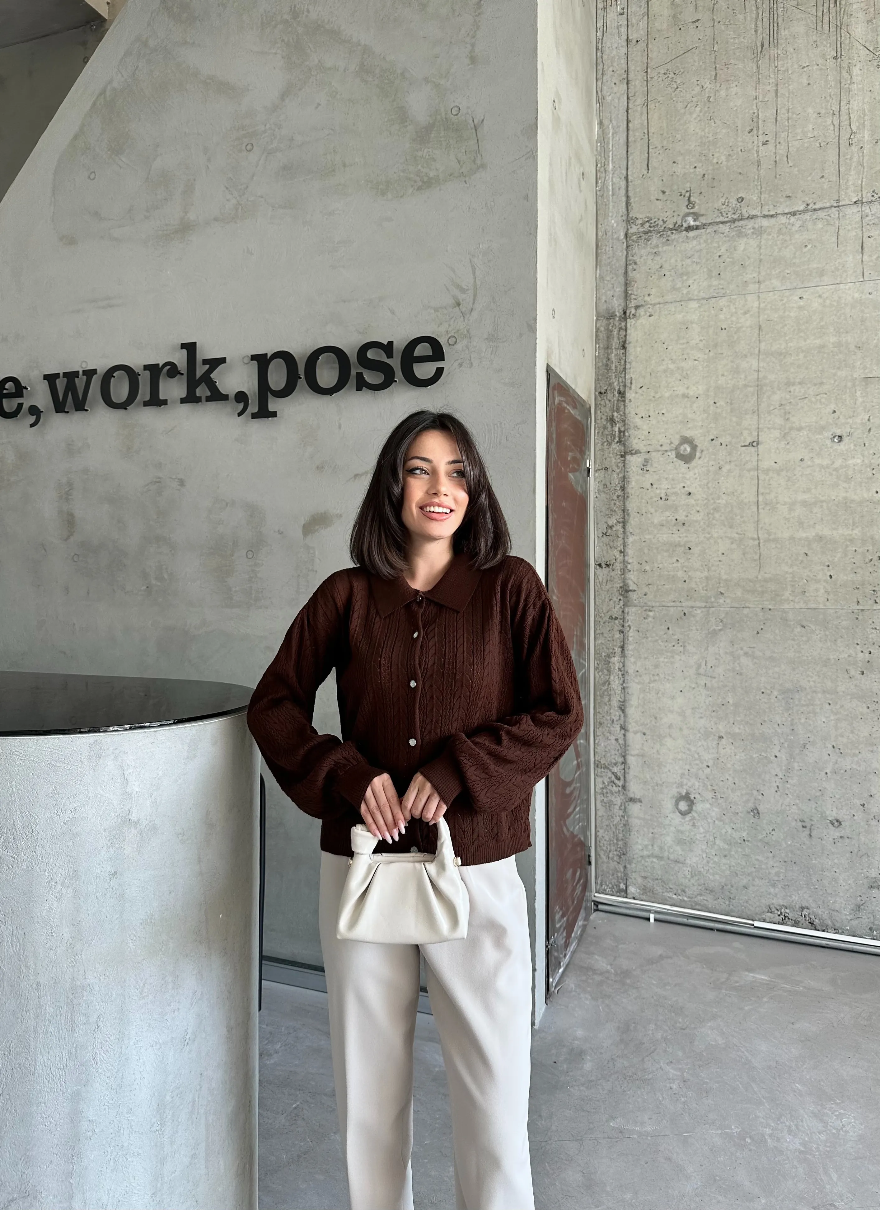 OK DESEN DÜĞMELİ KAZAK