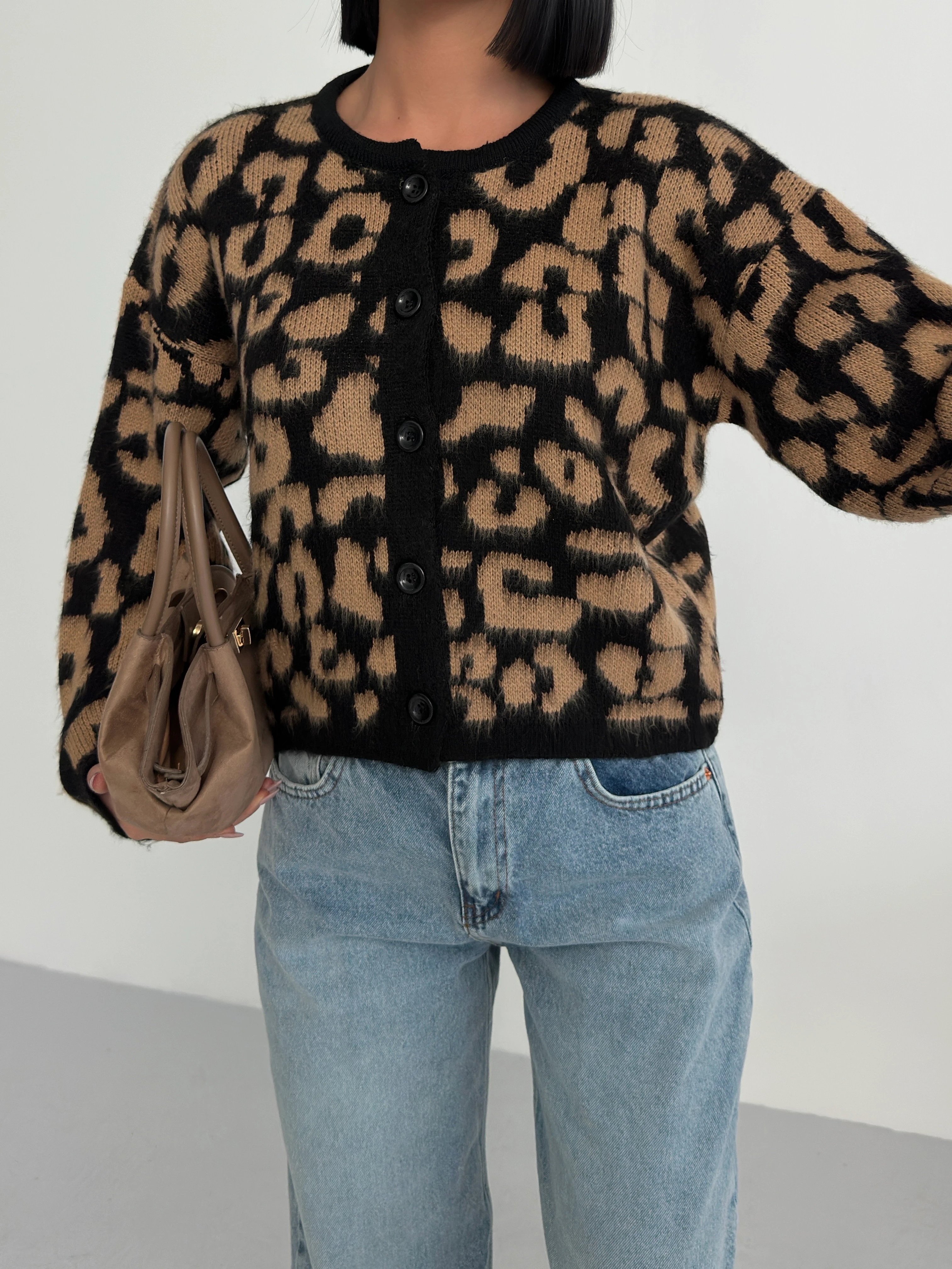 İNTERSİYE DESENLİ HIRKA