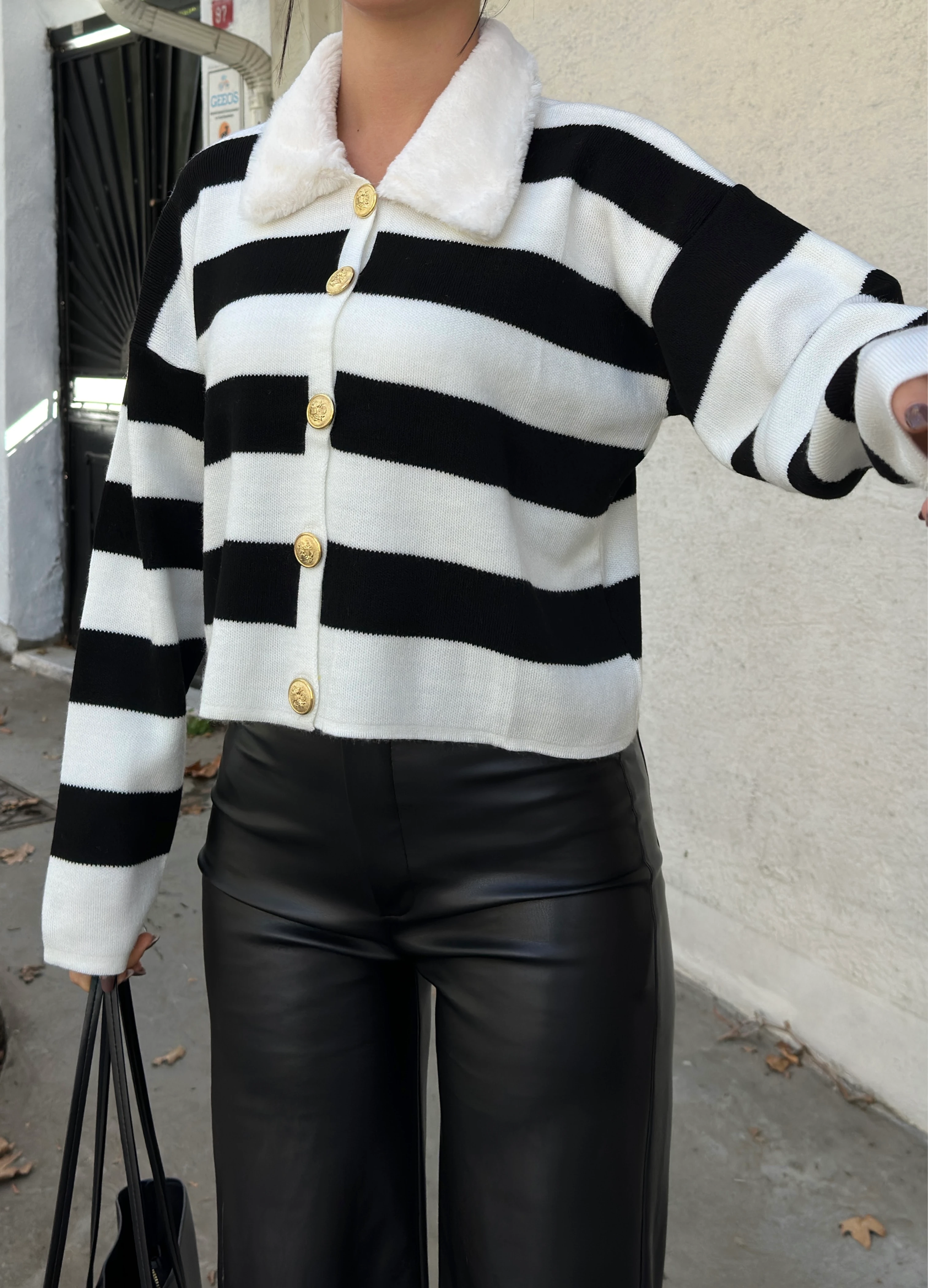 YUMOŞ ÇİZGİLİ KAZAK - Siyah