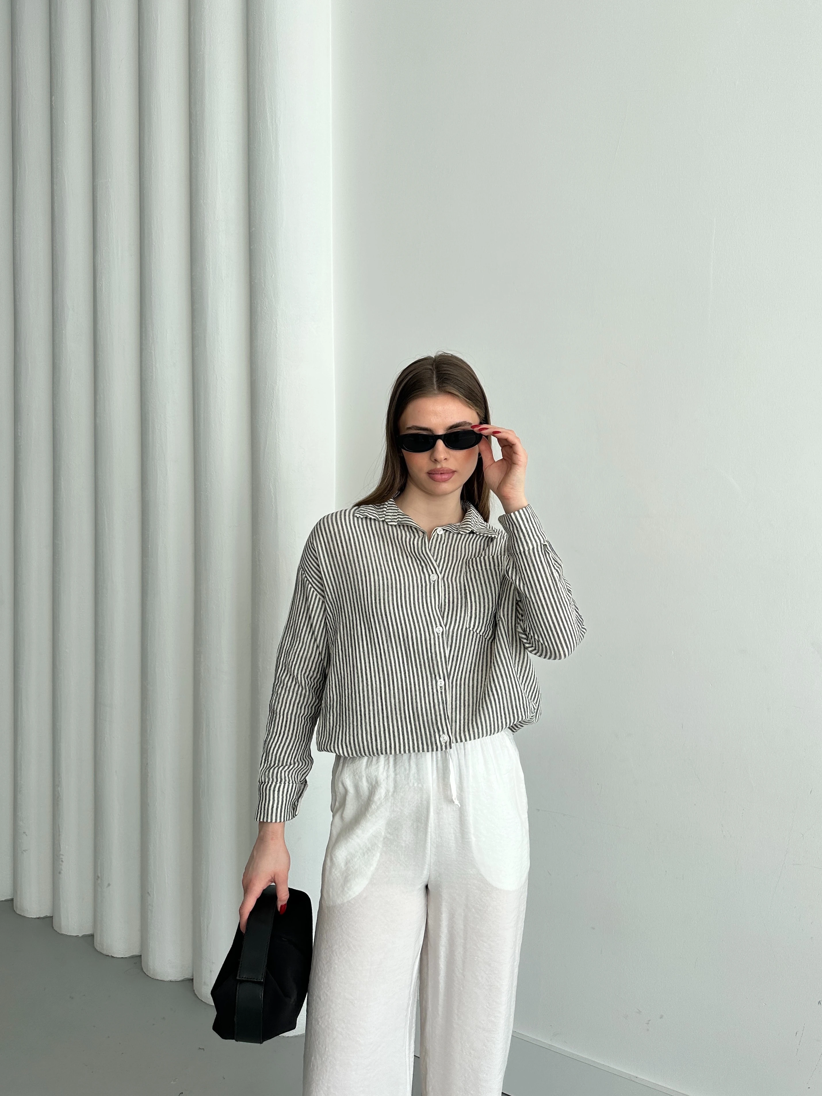 MÜSLİN SIK ÇİZGİ GÖMLEK