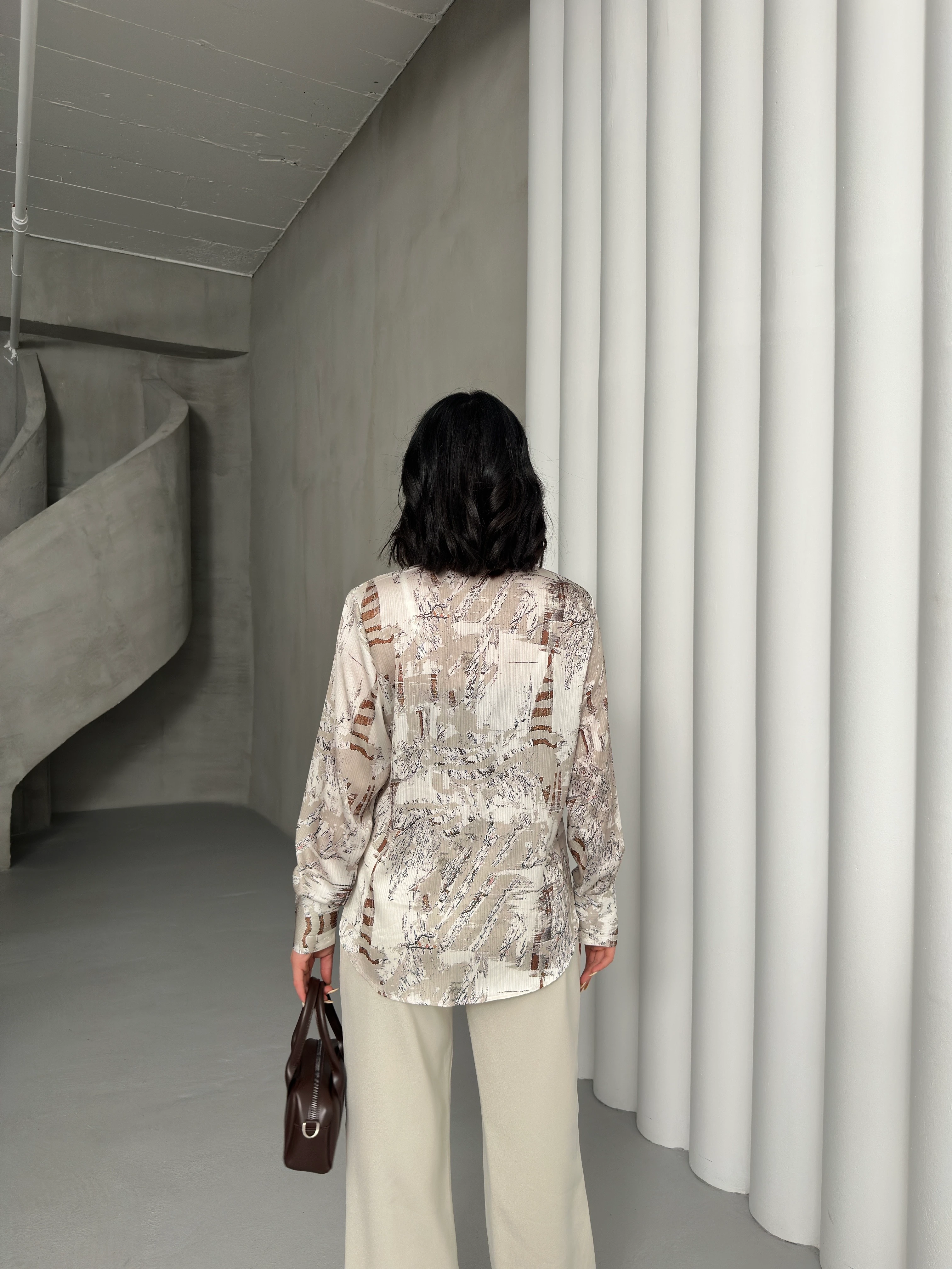 KUŞ TÜYÜ DESEN GÖMLEK