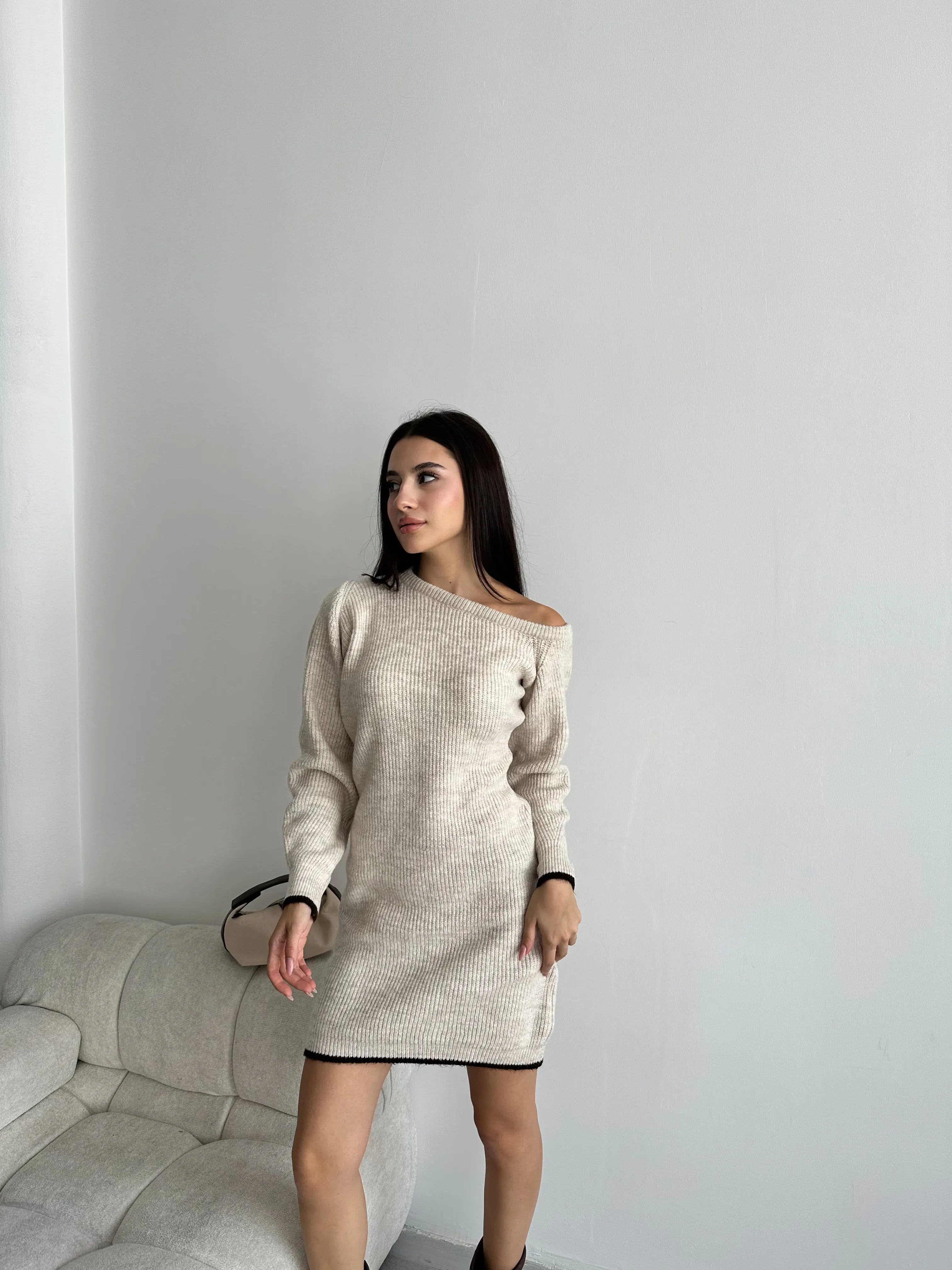 YARIM AY ŞARDONLU ELBİSE - Taş