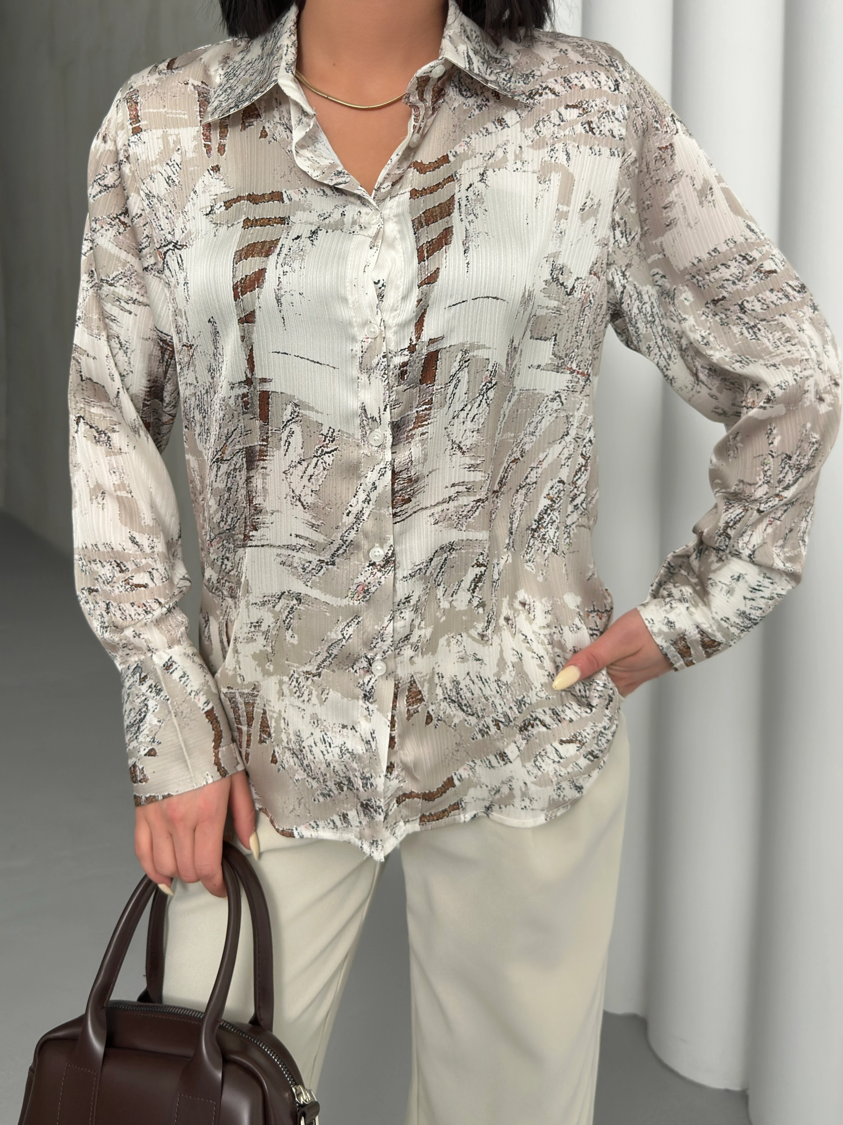 KUŞ TÜYÜ DESEN GÖMLEK