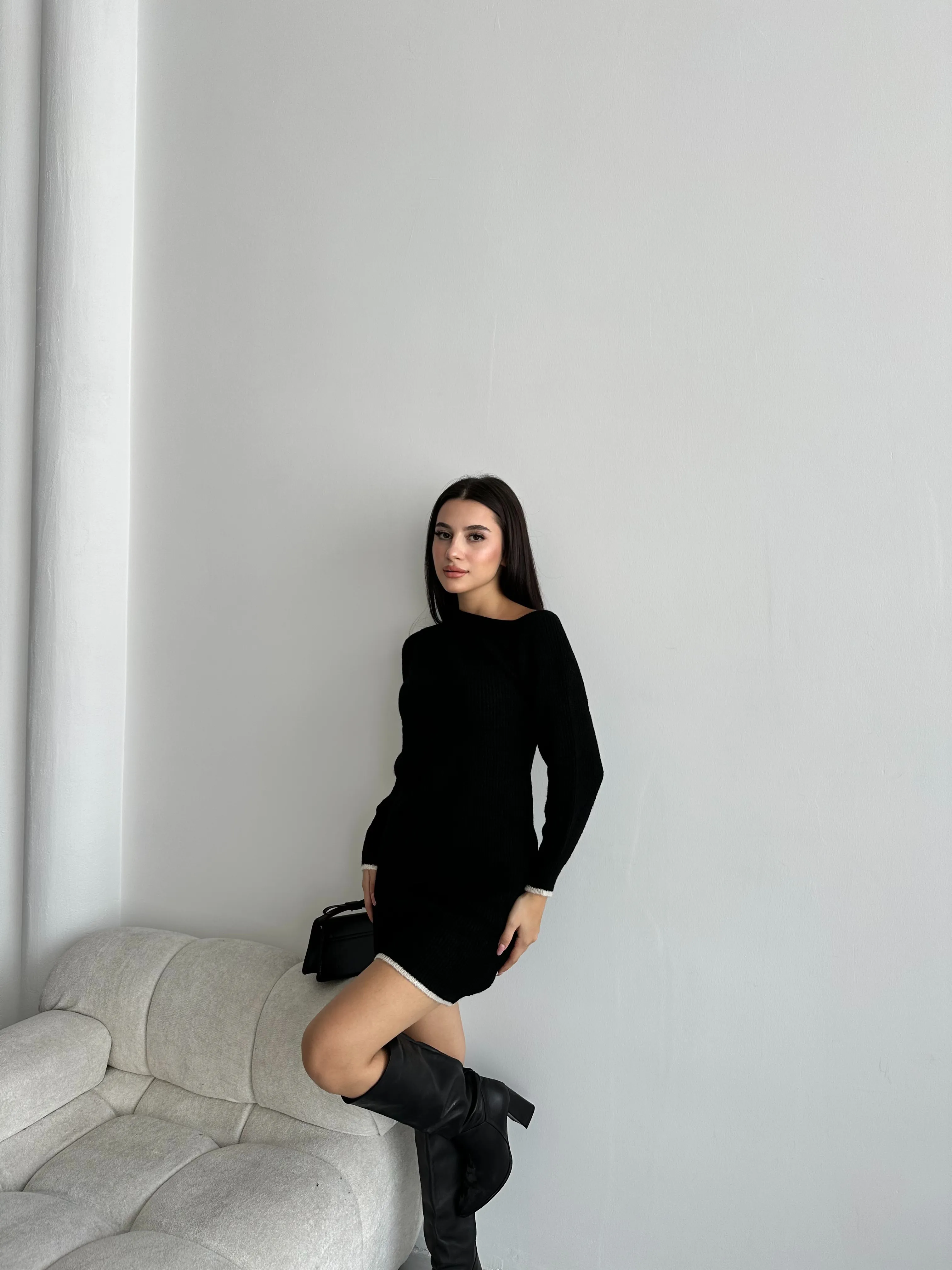 YARIM AY ŞARDONLU ELBİSE - Siyah