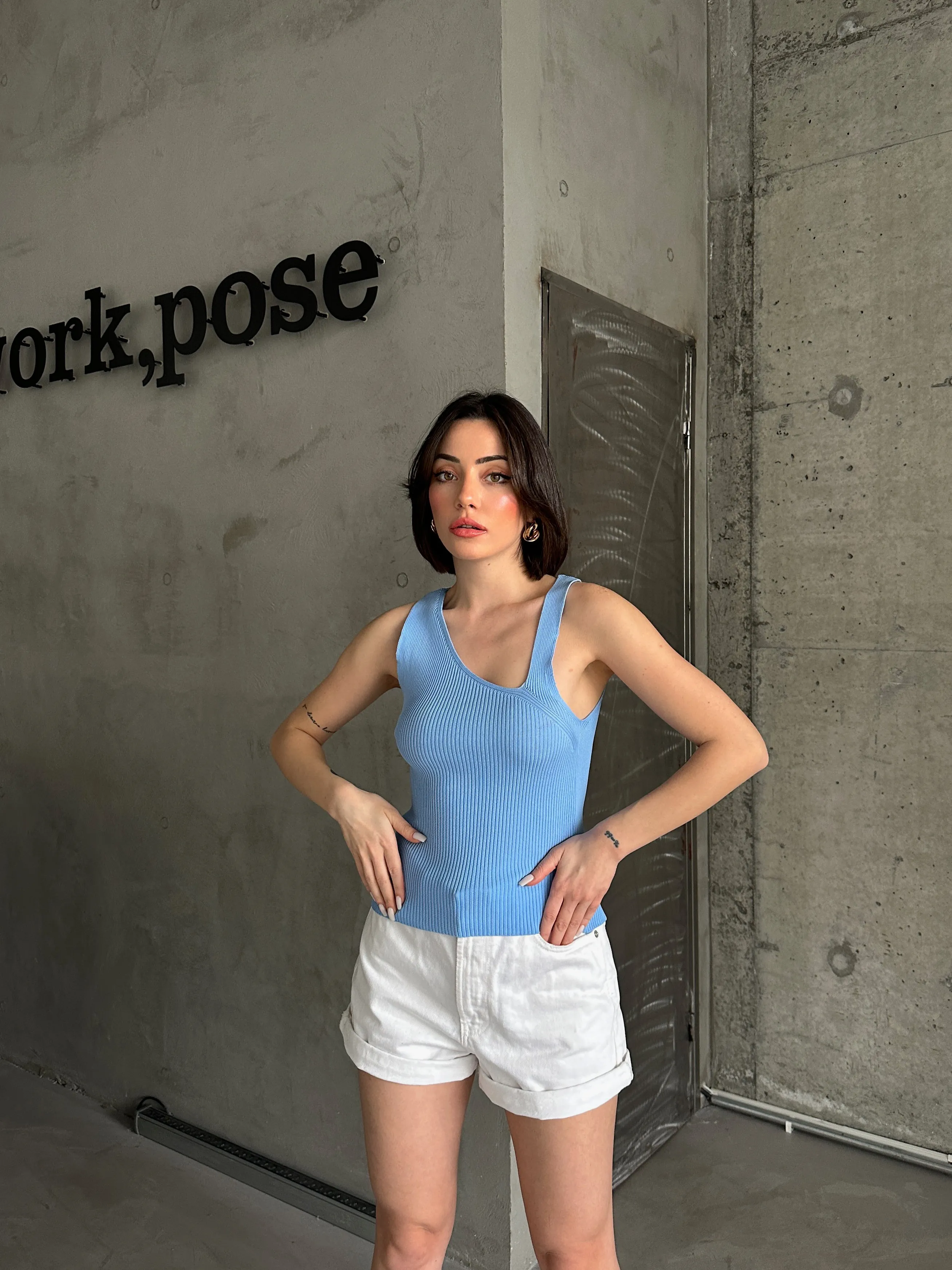 V YAKA BADİ - Bebe Mavisi