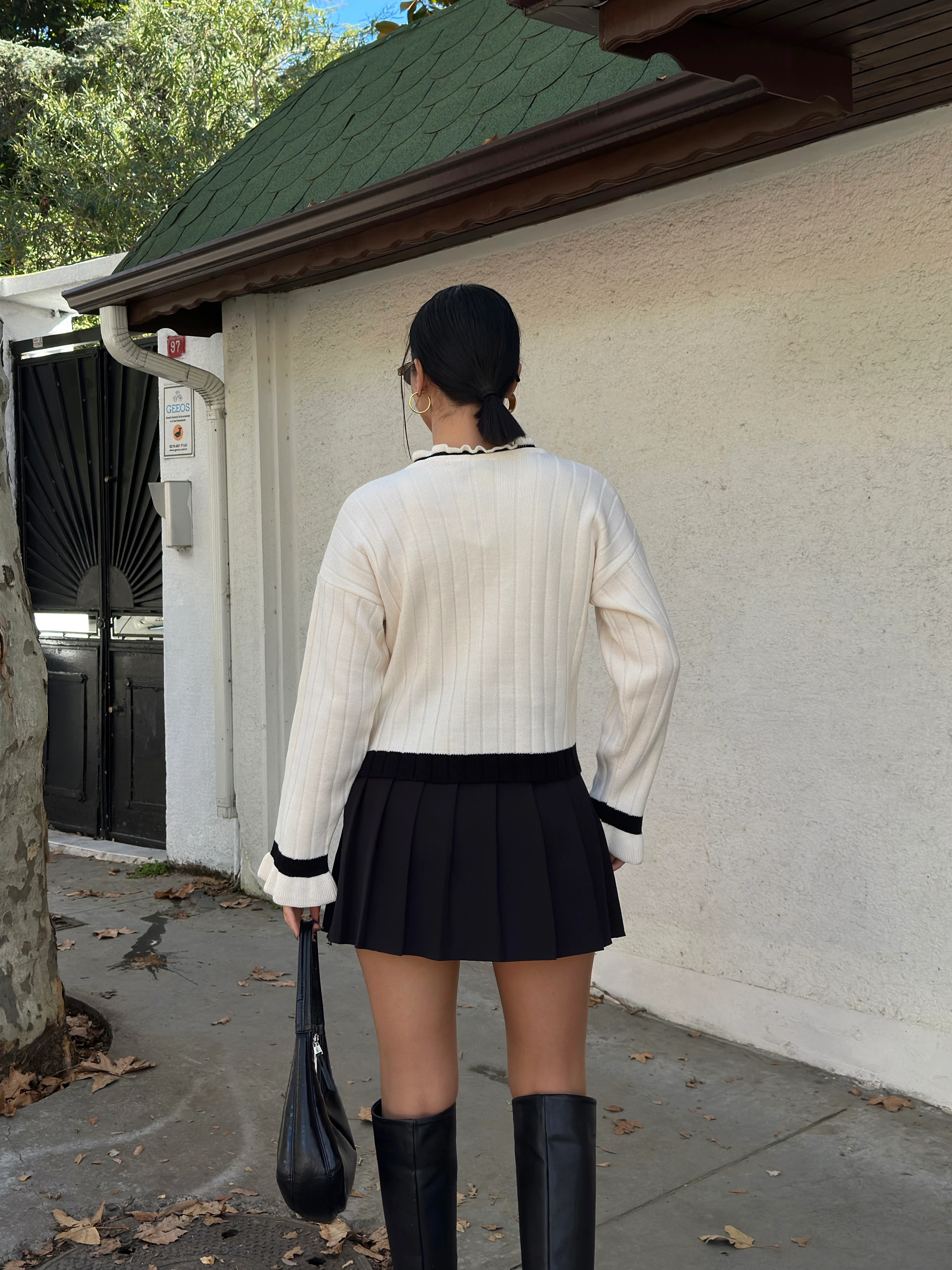 YAKA VE MANŞETİ FIRFIRLI KAZAK - Ten