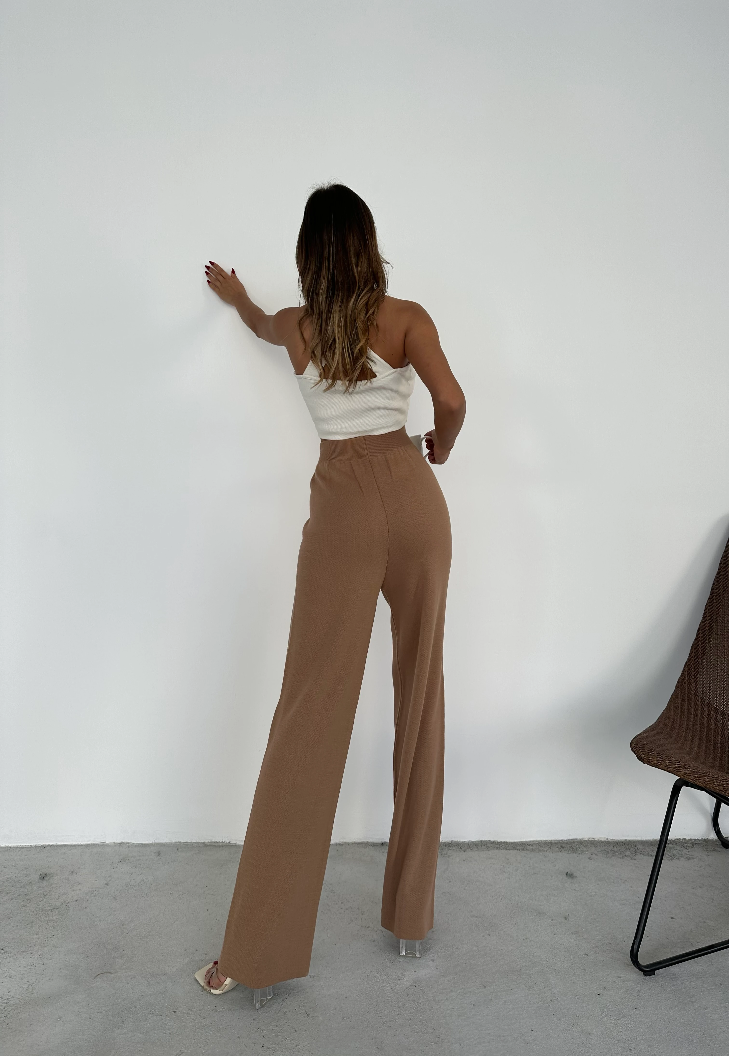 THREADLESS PLAIN BASIC PANTS - Caramel