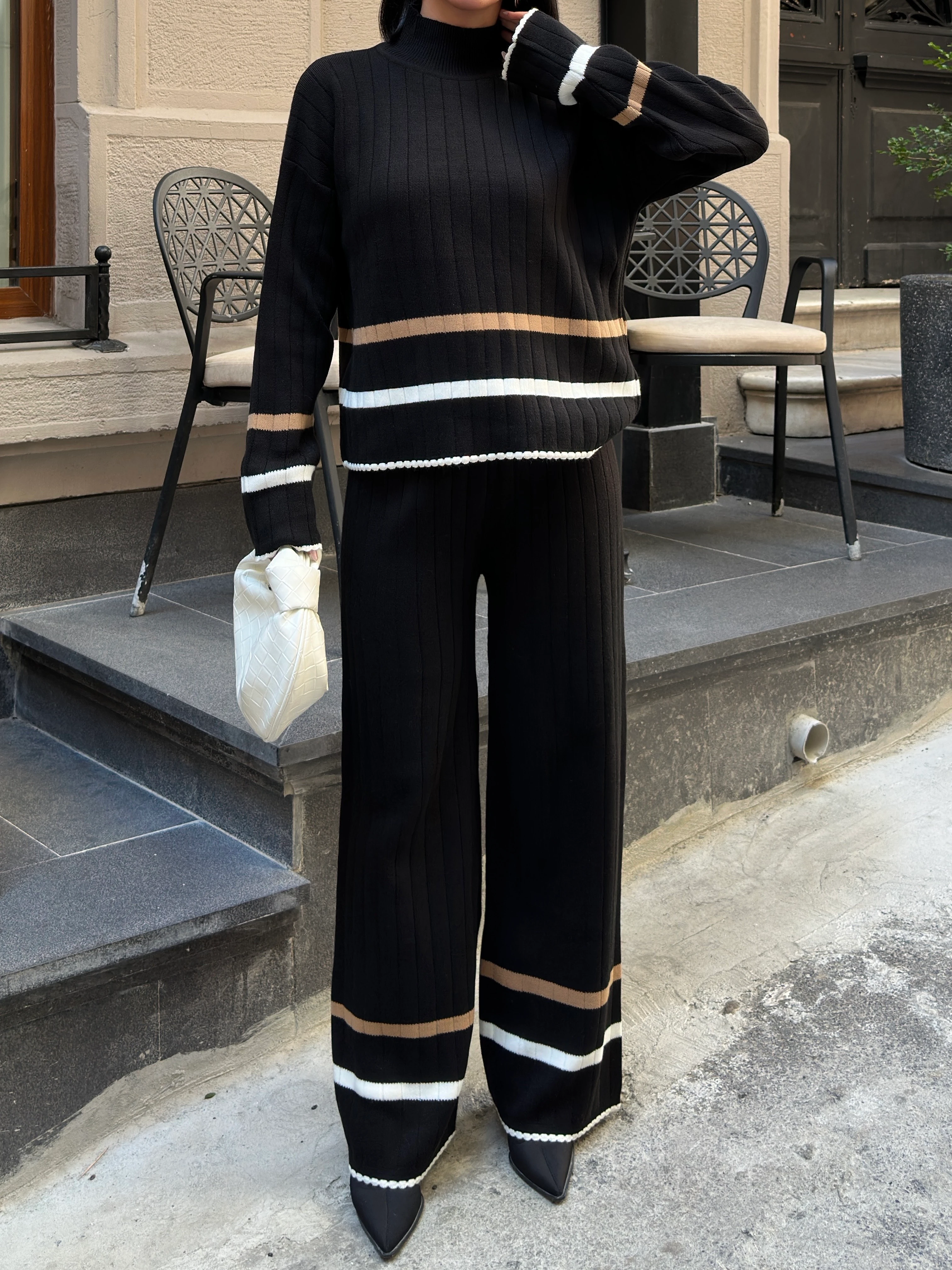 FİTİLLİ ÇİZGİLİ TAKIM - Siyah