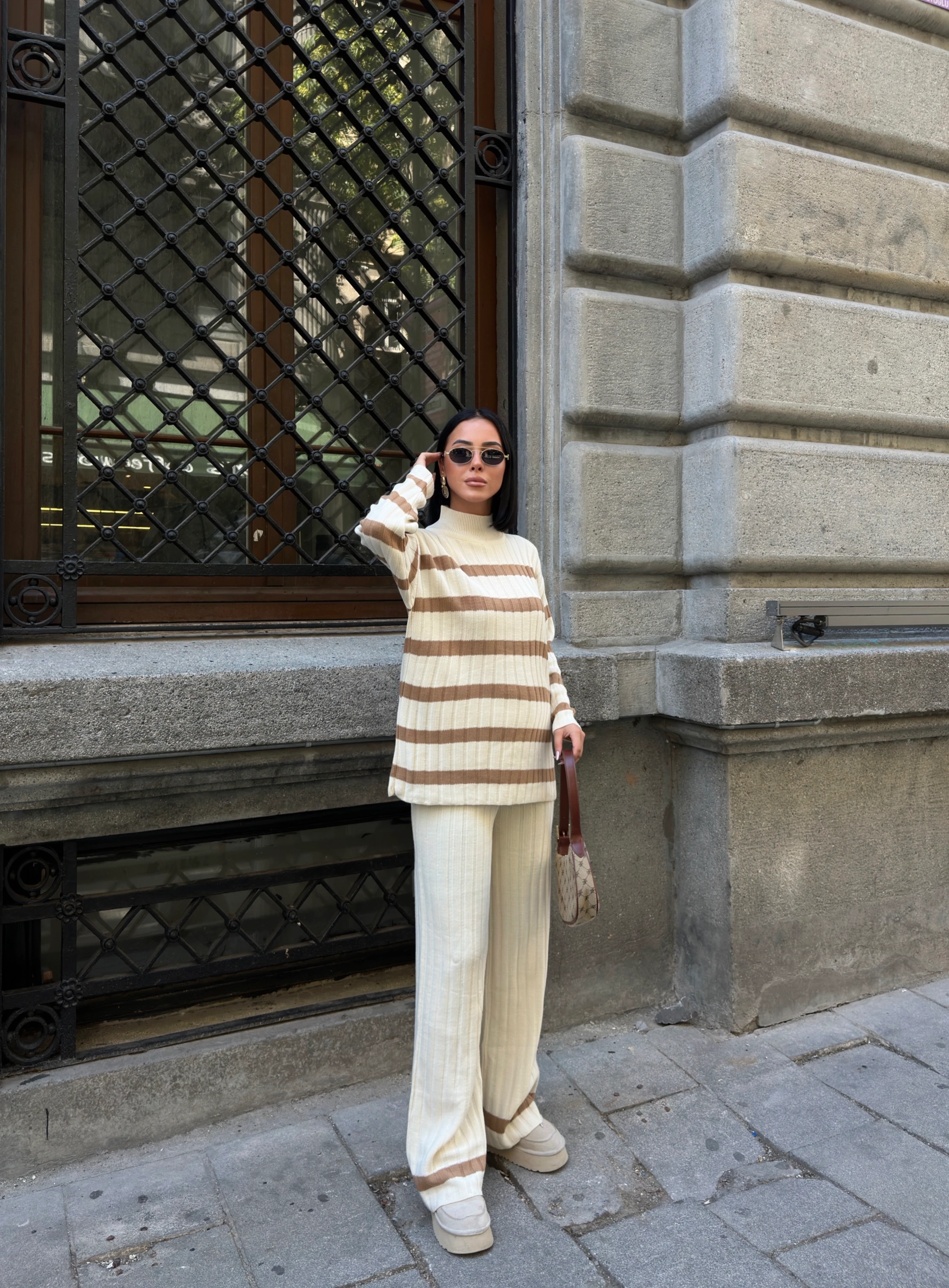 ÇİZGİLİ SADE TAKIM - Karamel