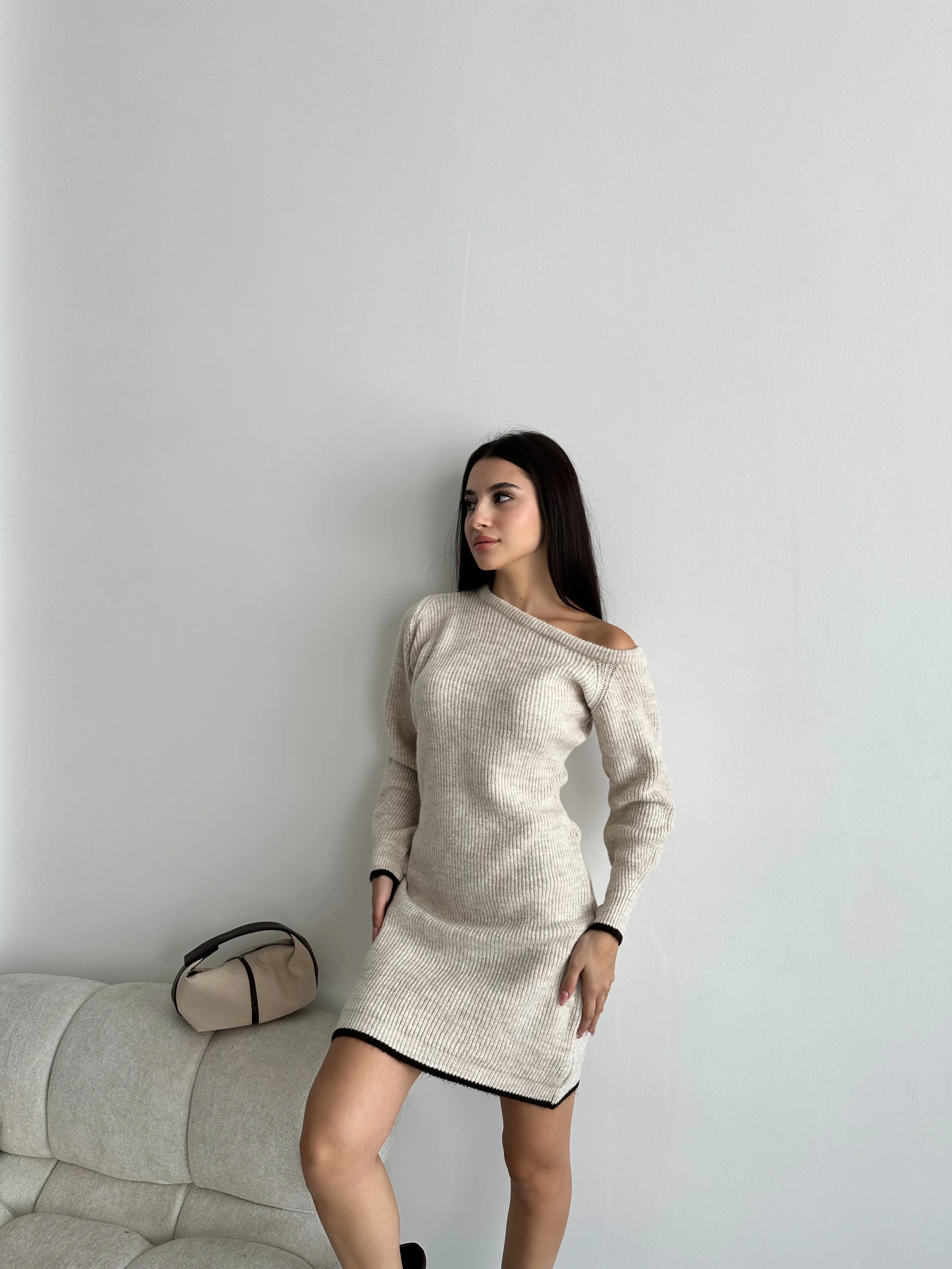 YARIM AY ŞARDONLU ELBİSE - Taş