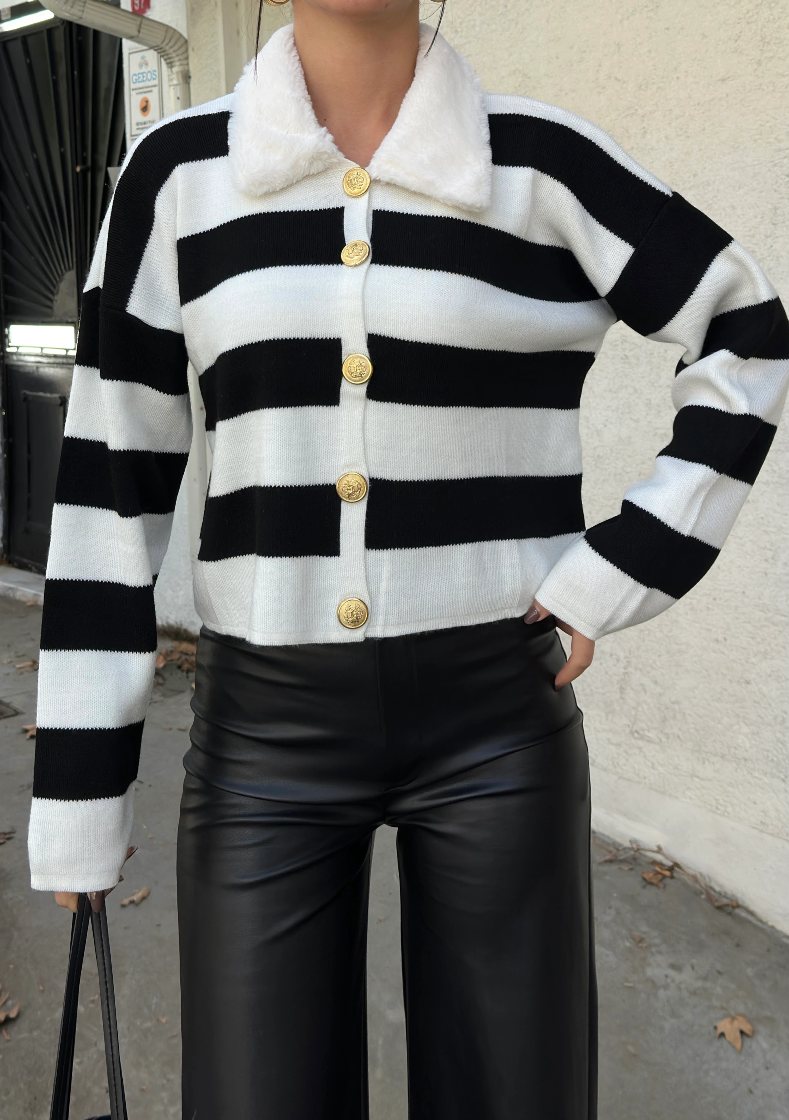 YUMOŞ ÇİZGİLİ HIRKA - Siyah