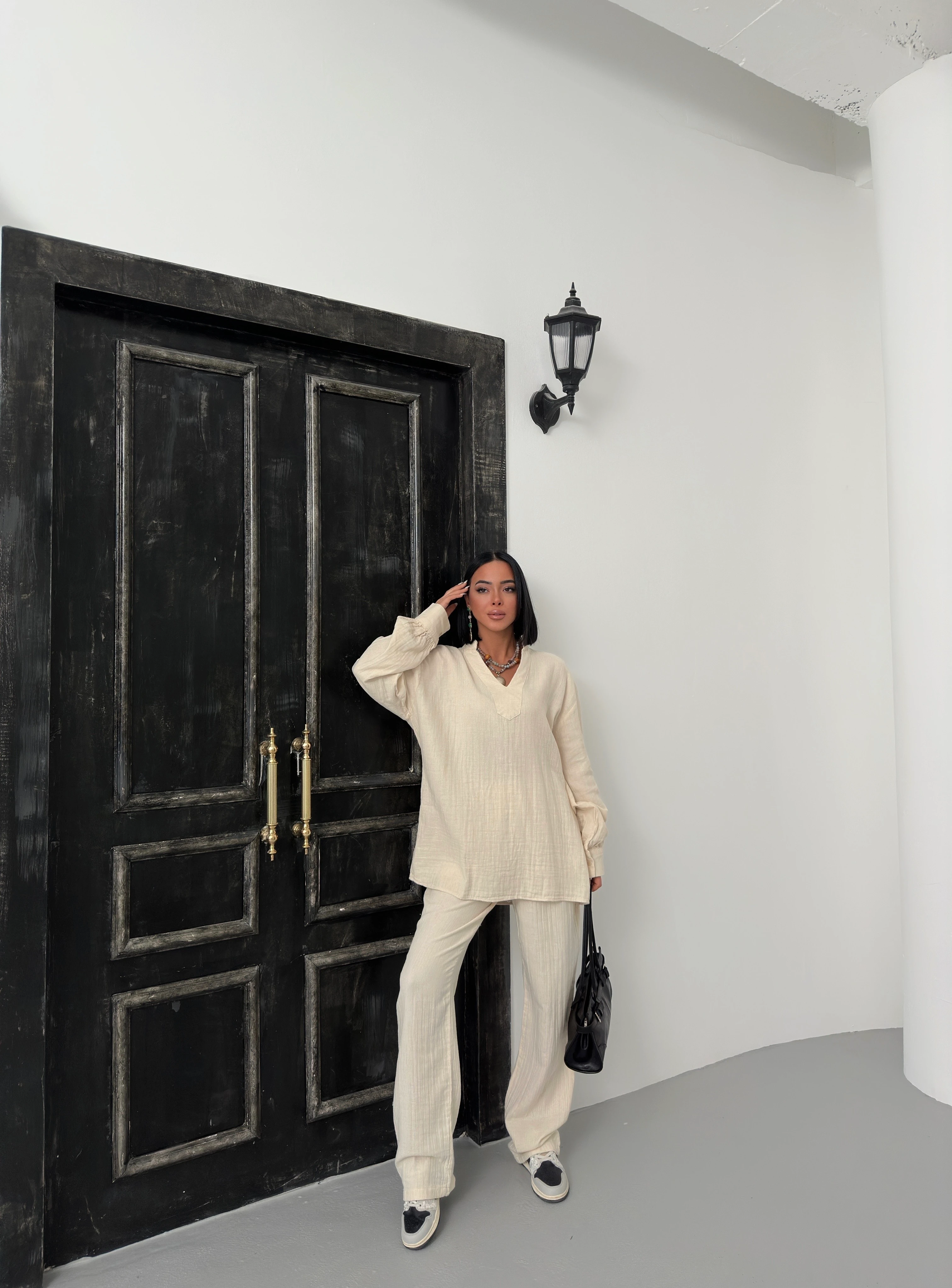 V YAKA MÜSLİN TAKIM