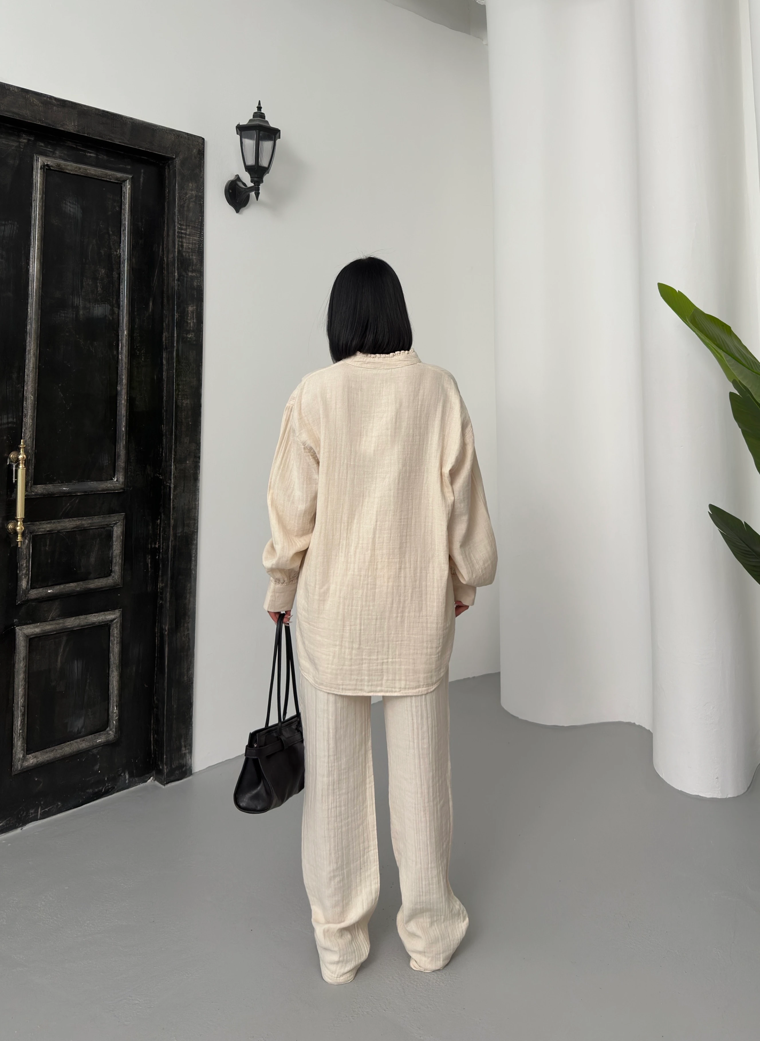 V YAKA MÜSLİN TAKIM