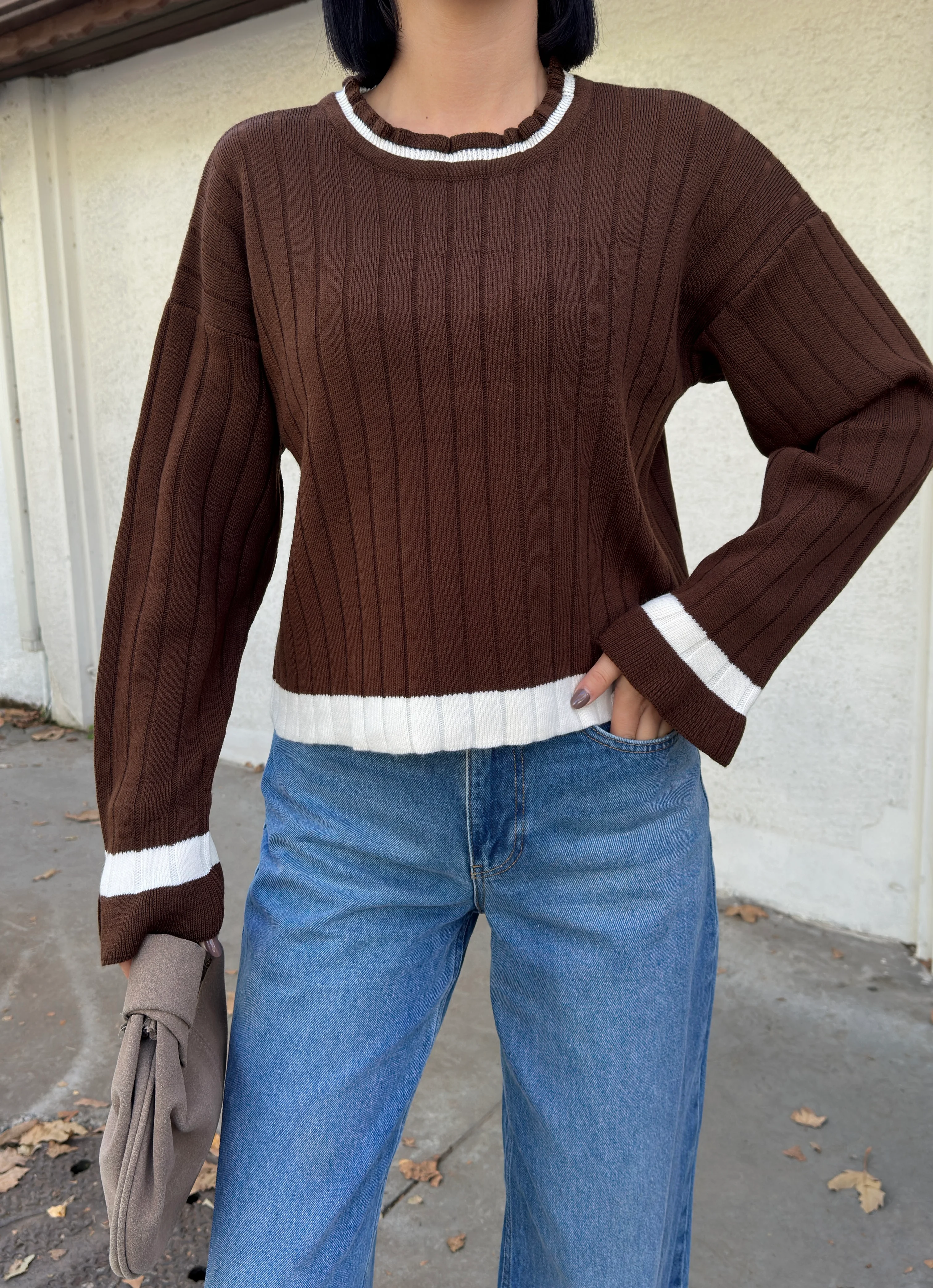 YAKA VE MANŞETİ FIRFIRLI KAZAK - Kahve