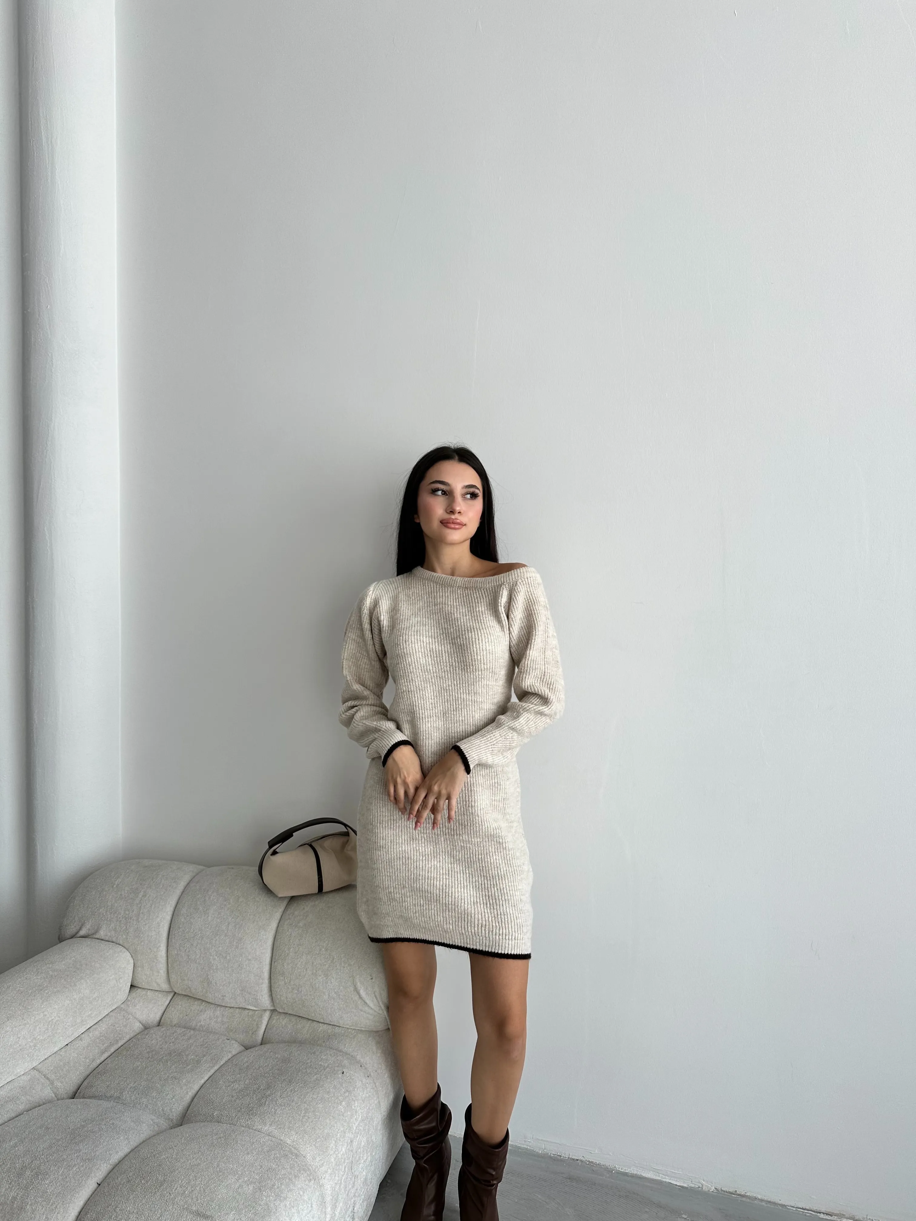 YARIM AY ŞARDONLU ELBİSE - Taş