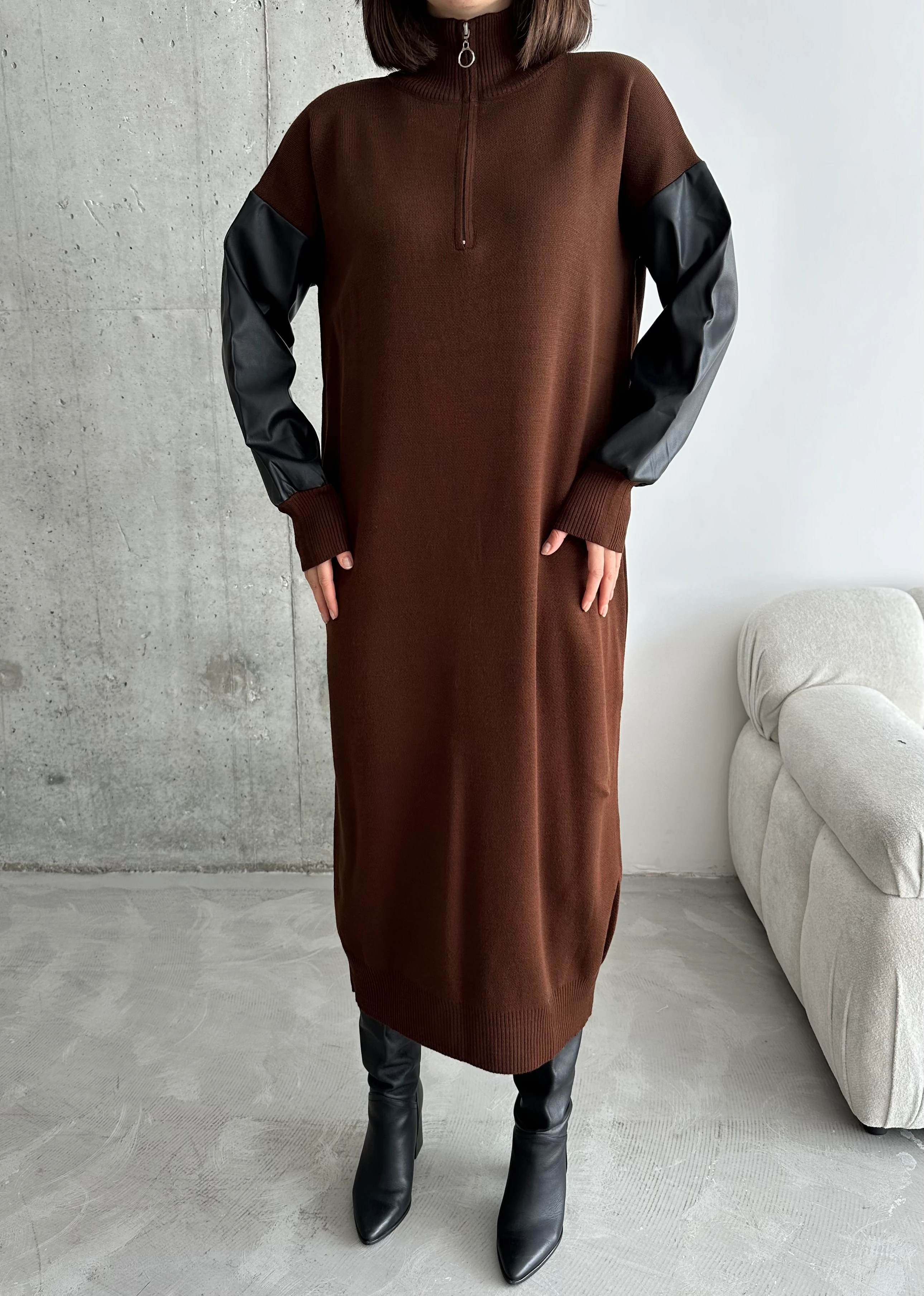 KOLU DERİLİ ELBİSE